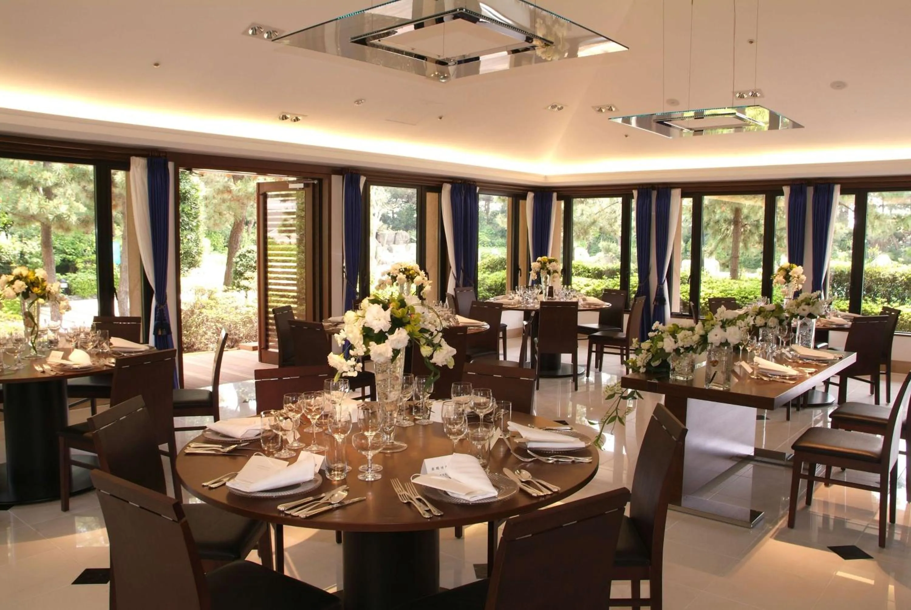 Meeting/conference room in Hilton Tokyo Bay