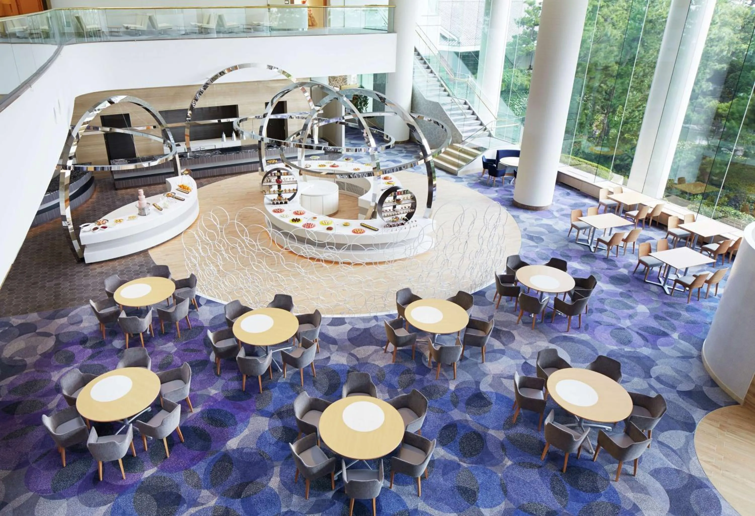 Restaurant/places to eat in Hilton Tokyo Bay