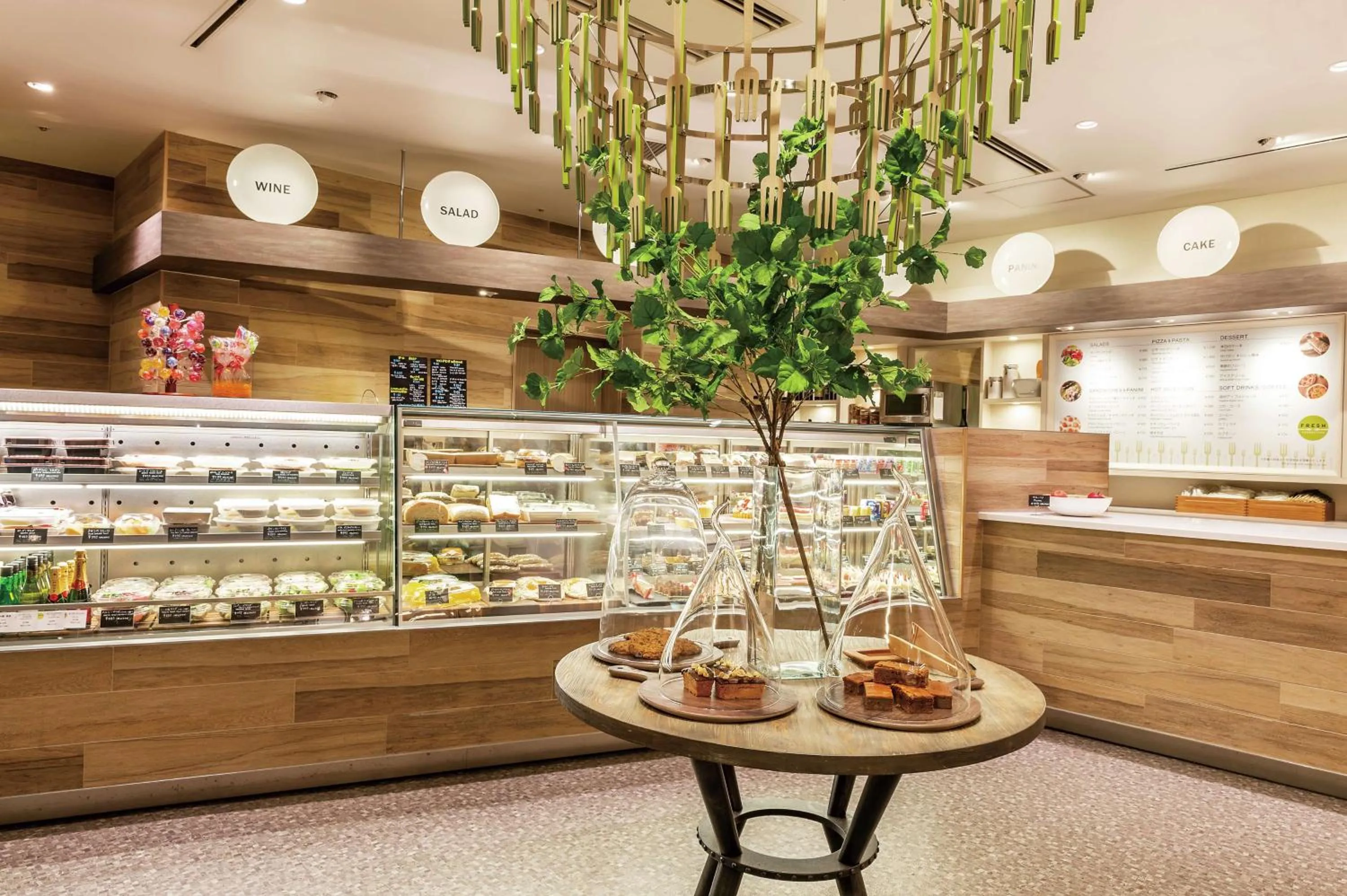 Restaurant/places to eat in Hilton Tokyo Bay