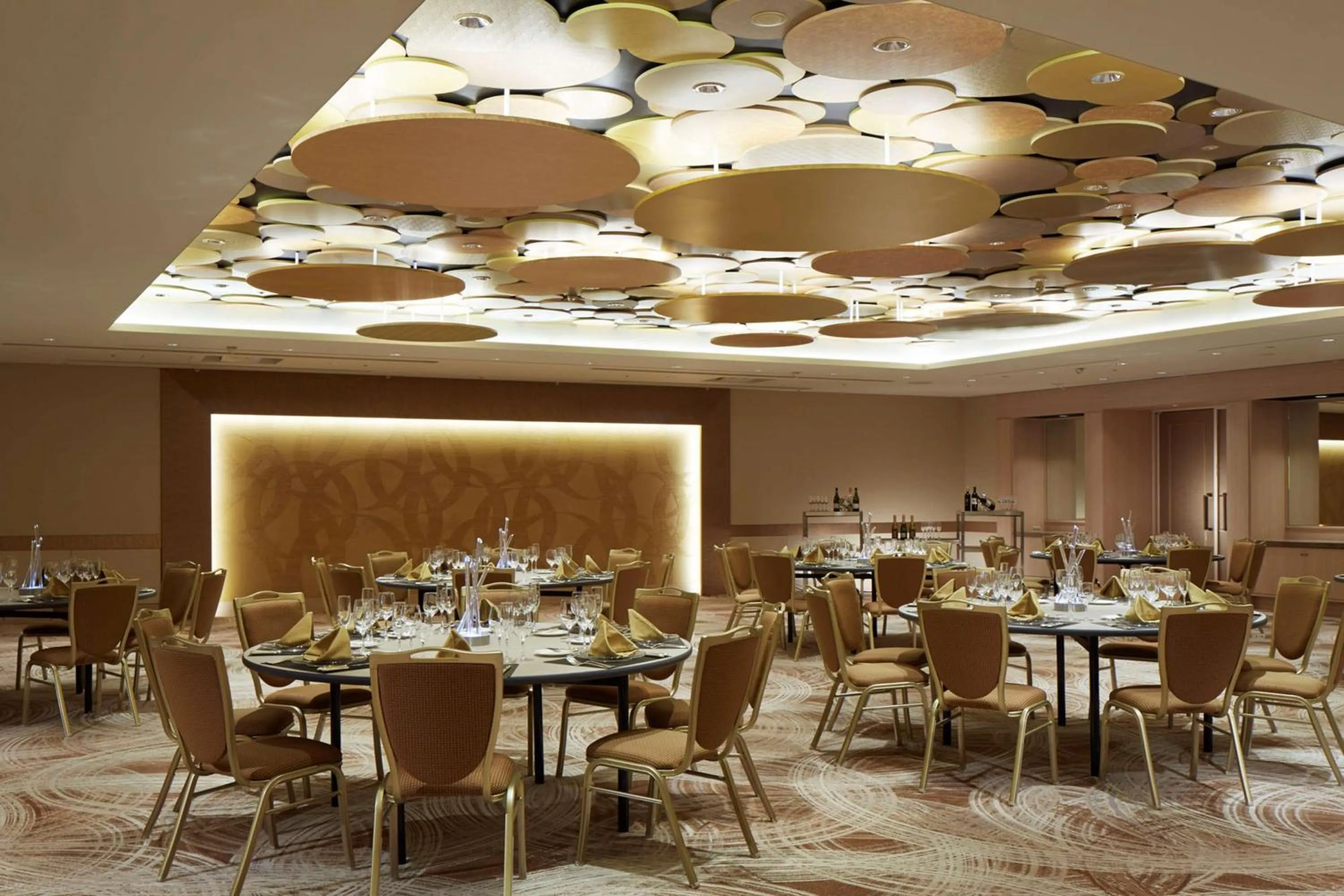 Meeting/conference room in Hilton Tokyo Bay