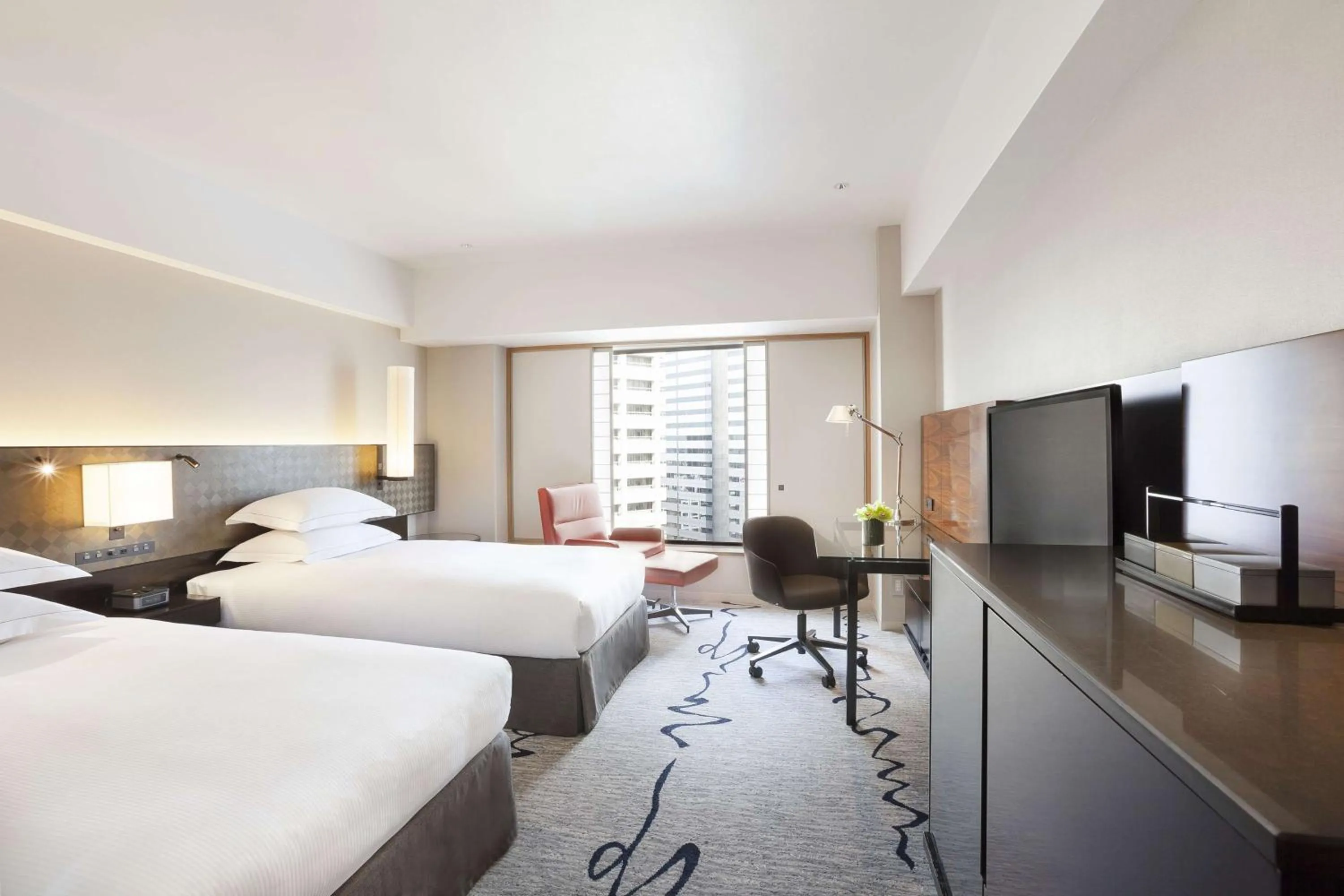 Bedroom, Bed in Hilton Tokyo Hotel