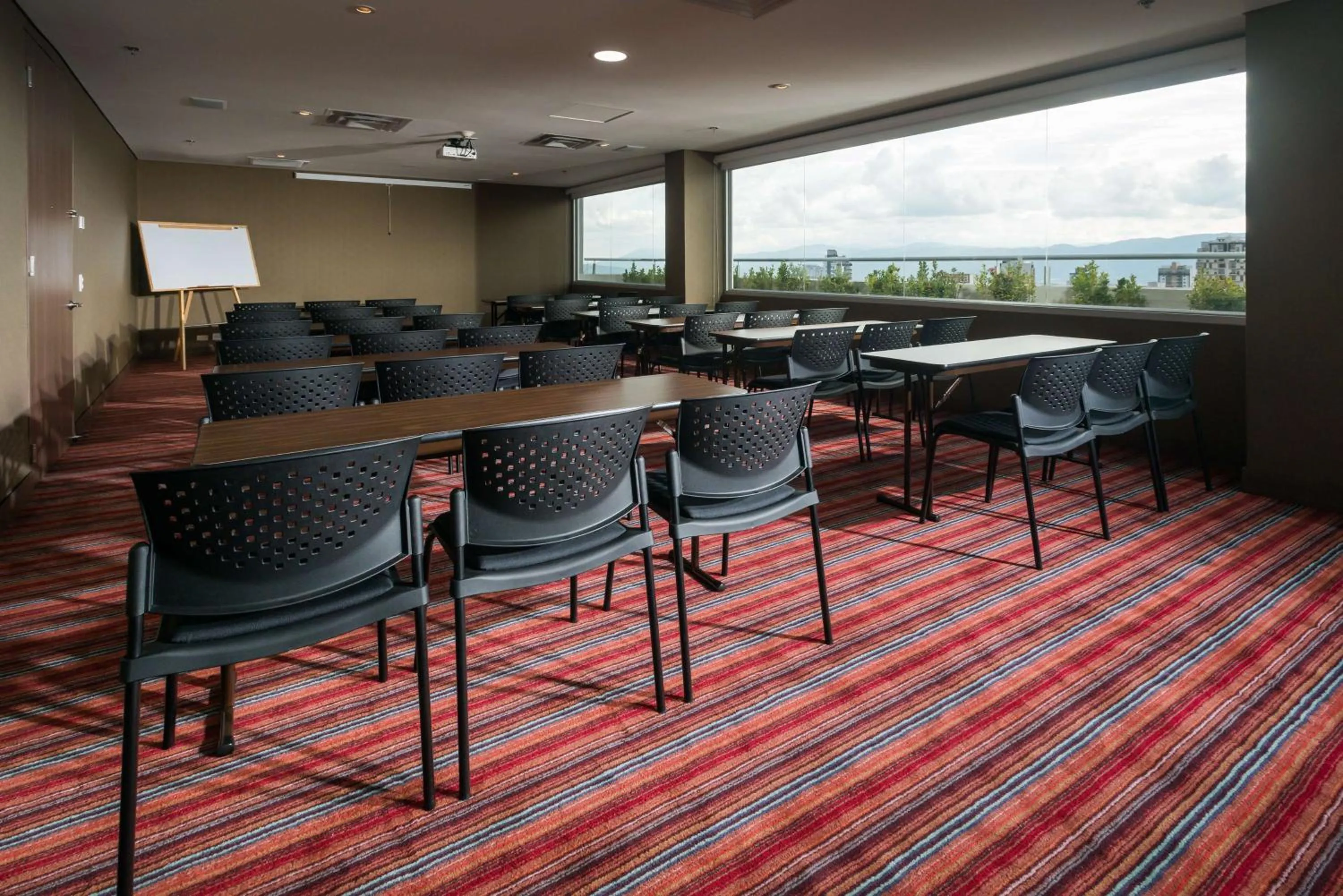 Meeting/conference room in Hampton By Hilton Bucaramanga