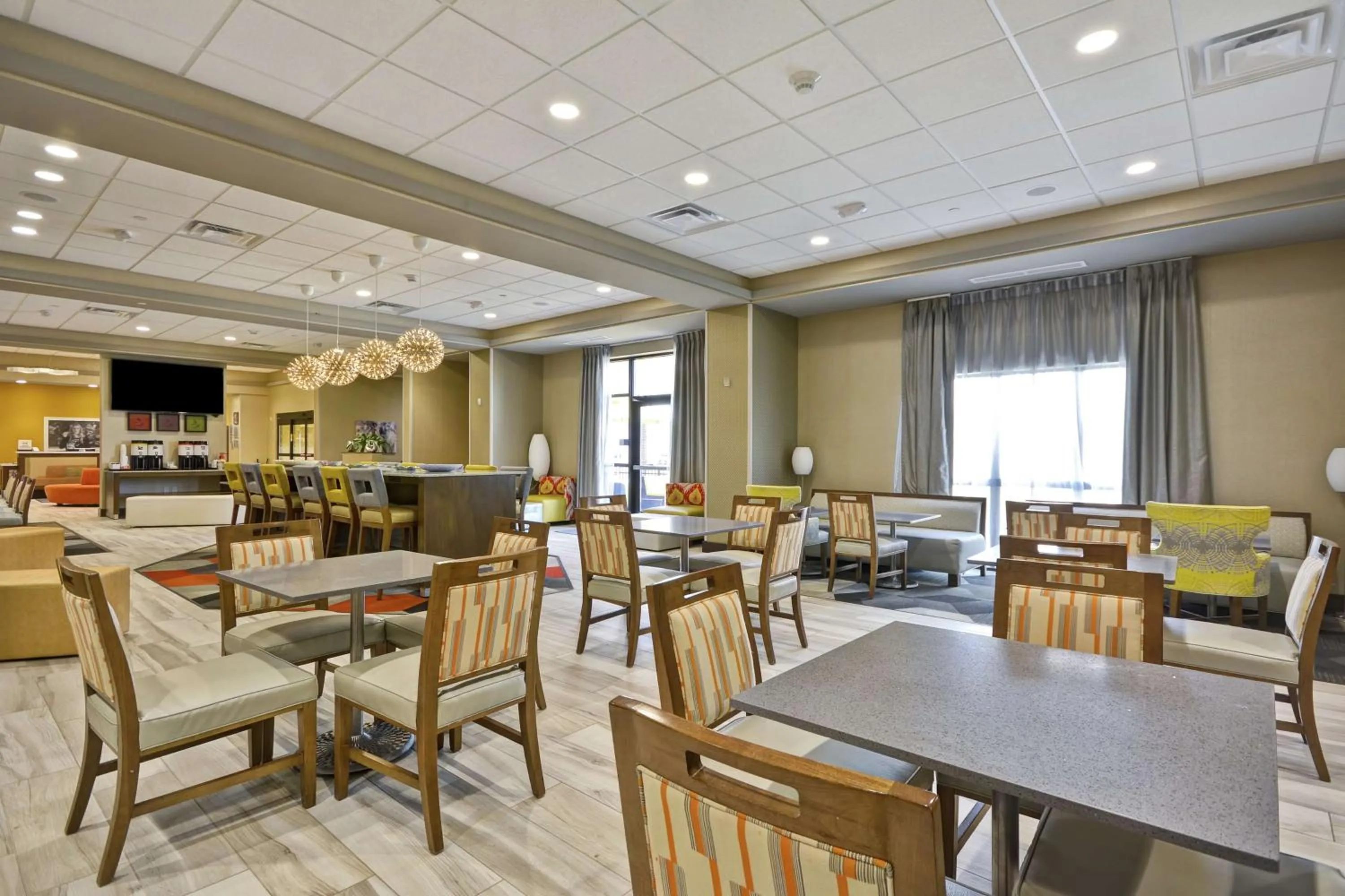 Lobby or reception in Hampton Inn Blue Ash/Cincinnati, OH