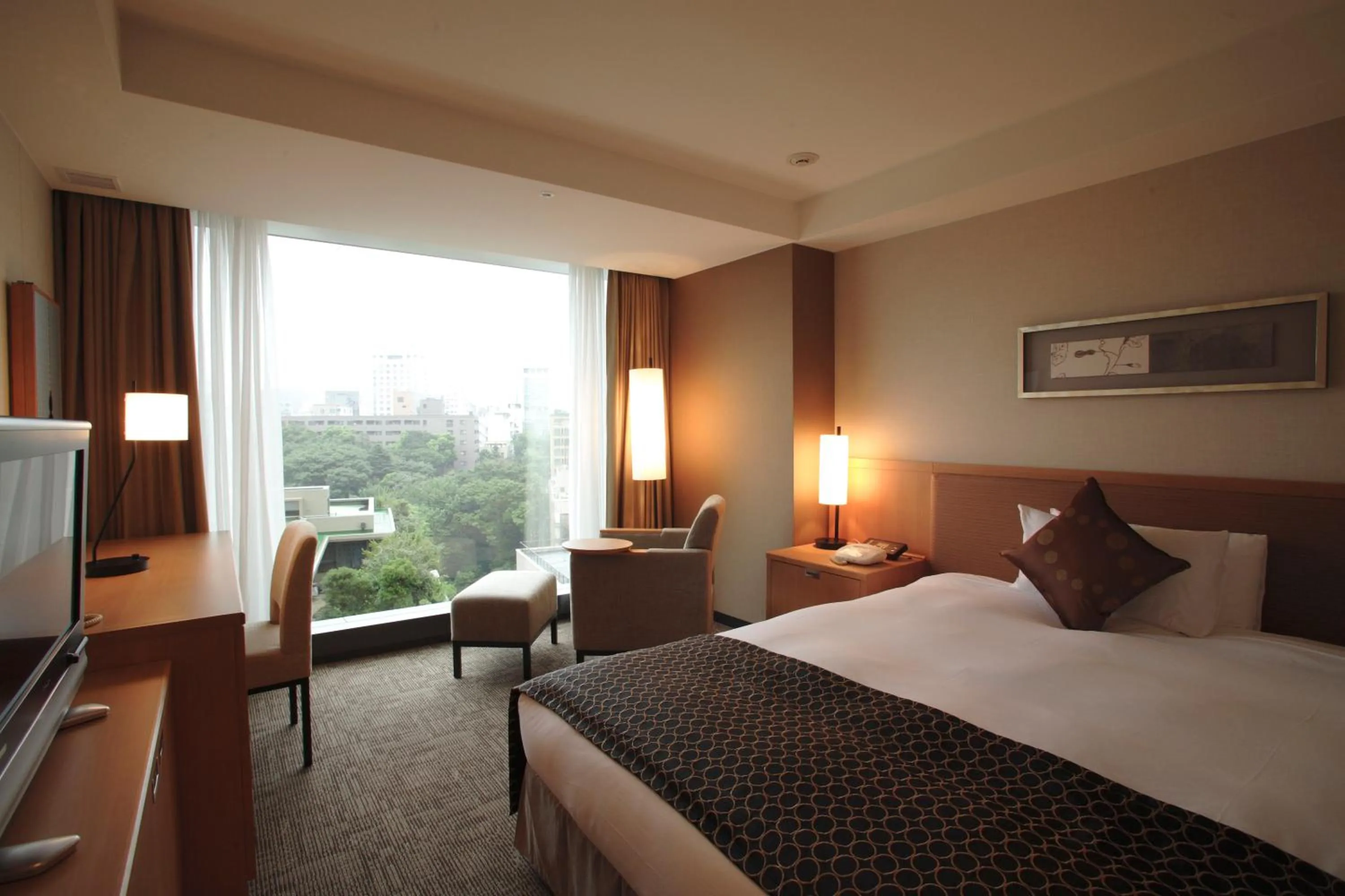 Day, Bed in Hotel New Otani Tokyo The Main