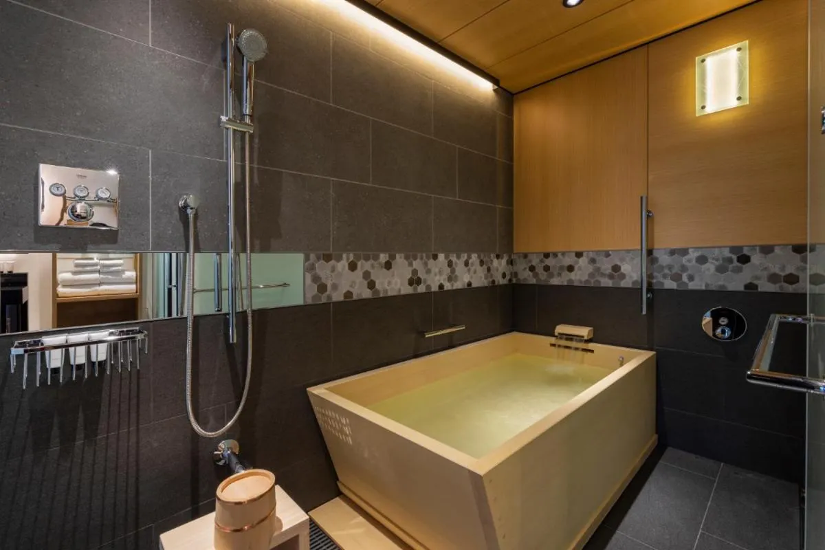 Bathroom in Hotel New Otani Tokyo The Main