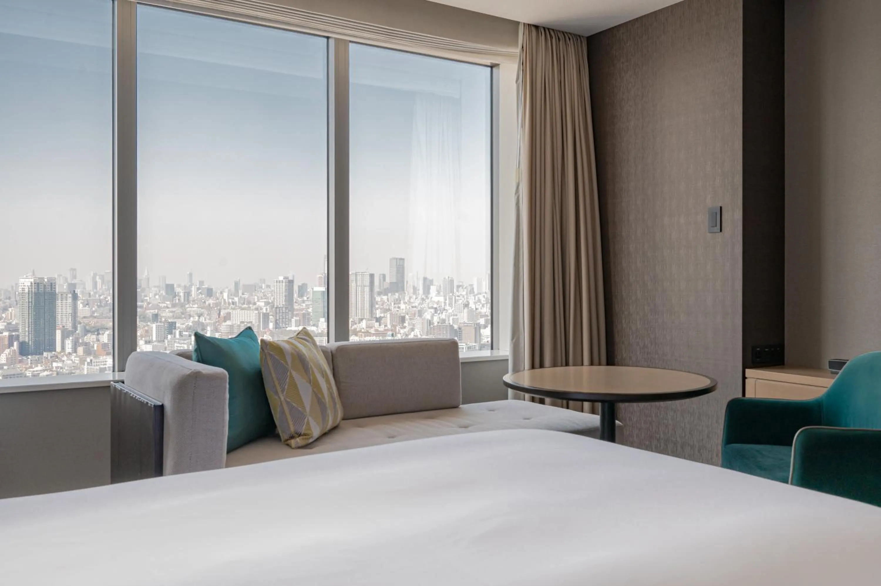 Photo of the whole room, Bed in The Strings by InterContinental, Tokyo by IHG