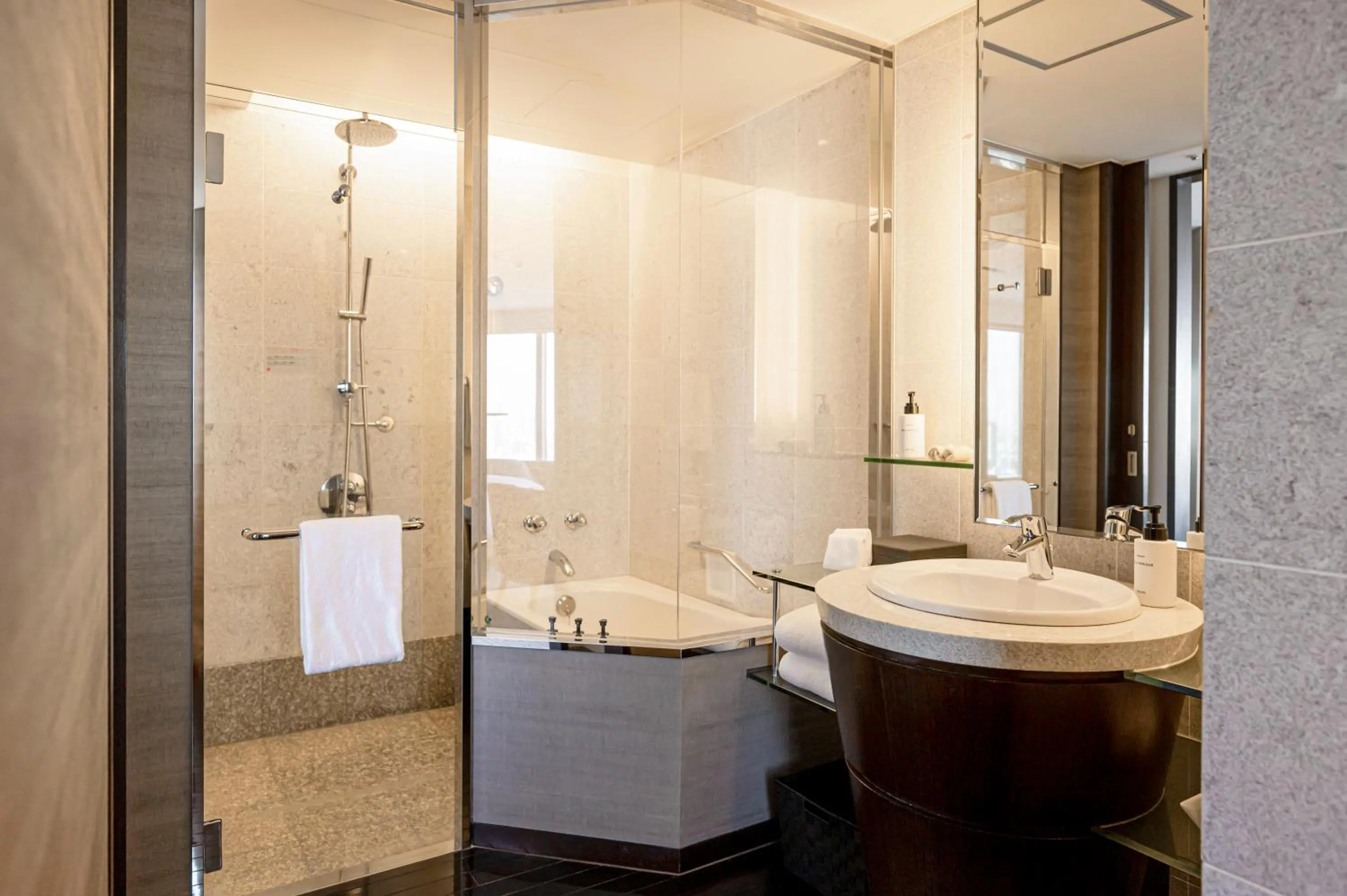 Bathroom in The Strings by InterContinental, Tokyo by IHG