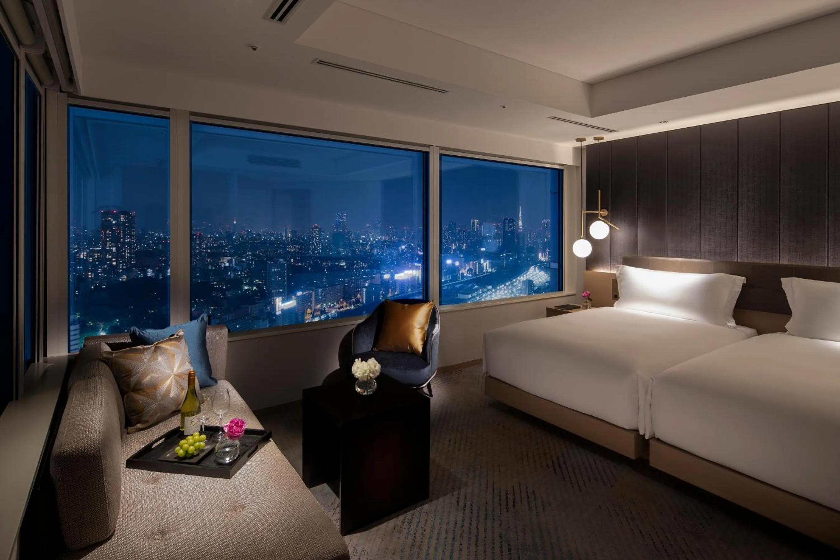 Photo of the whole room, Bed in The Strings by InterContinental, Tokyo by IHG