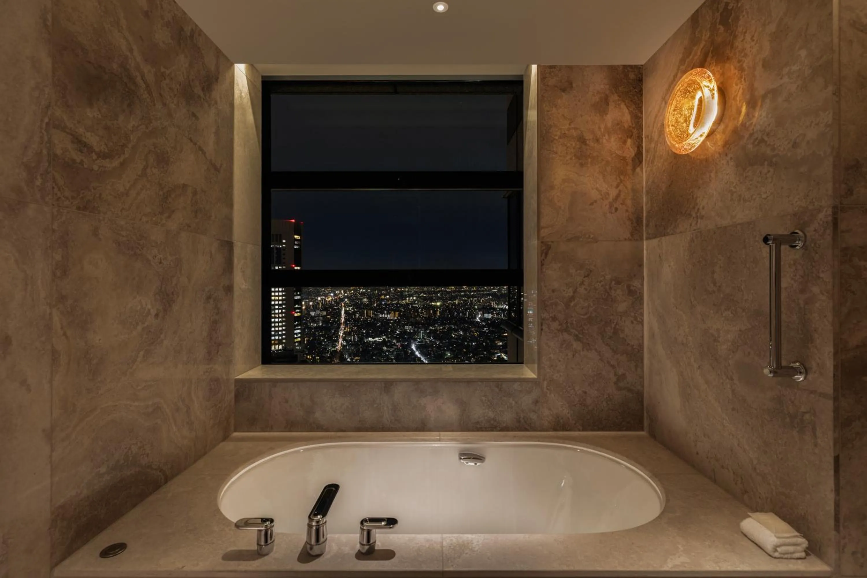 Bathroom in Park Hyatt Tokyo
