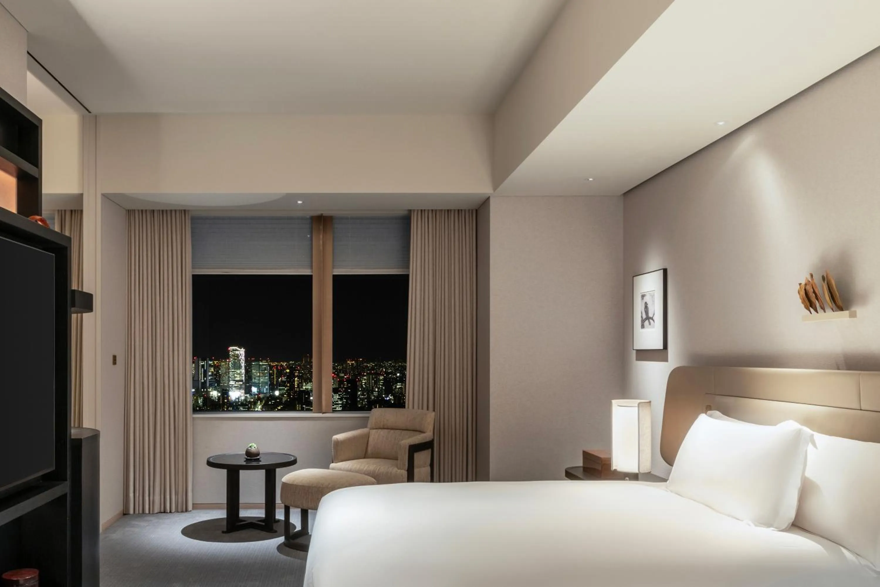 Bed in Park Hyatt Tokyo