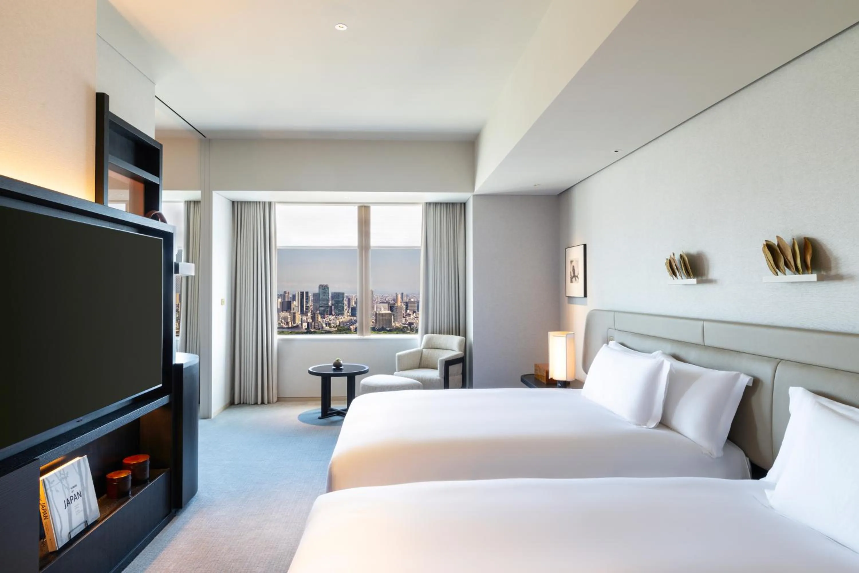 Bed in Park Hyatt Tokyo