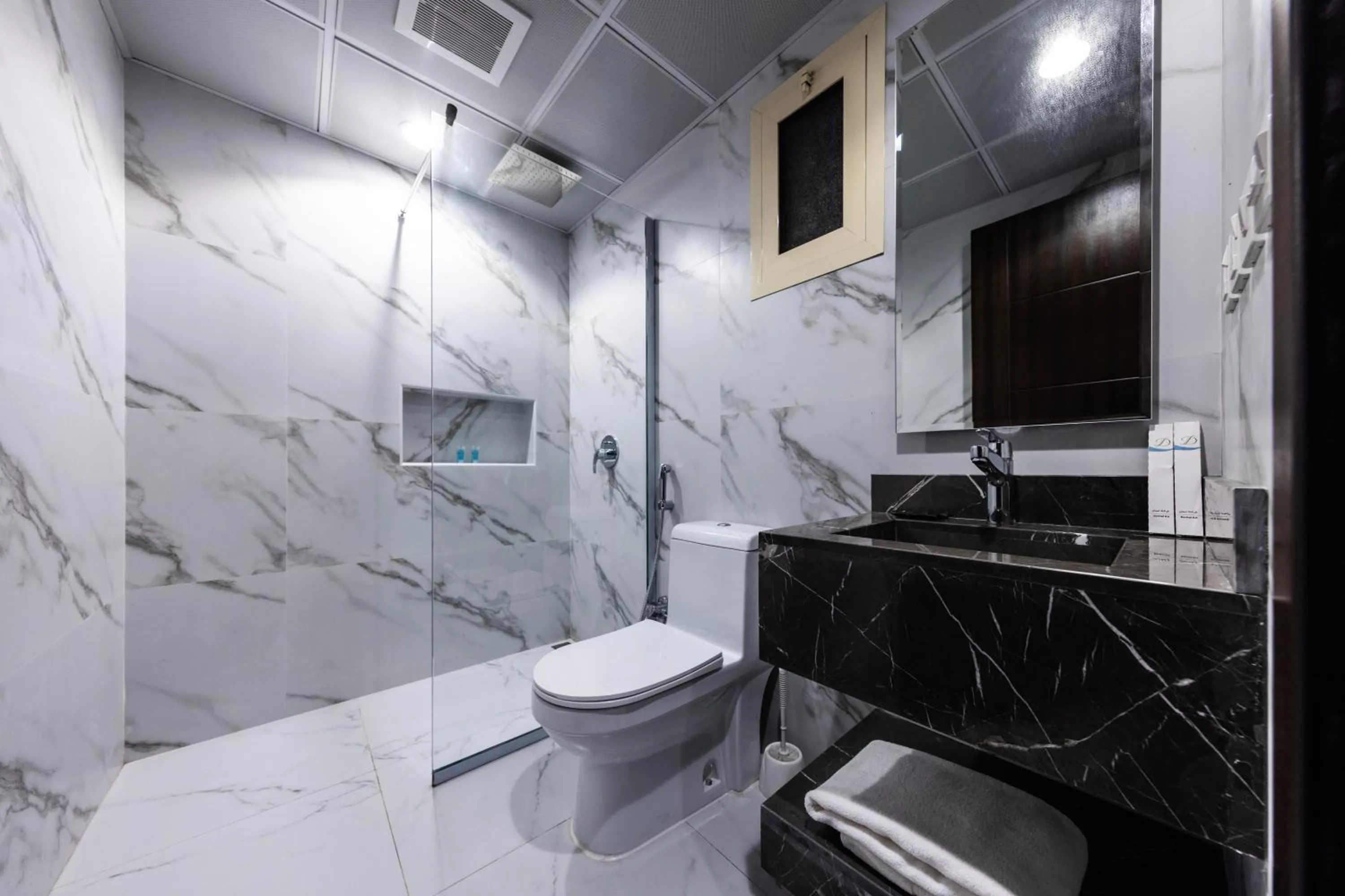 Bathroom in Aliah Towlan Palace