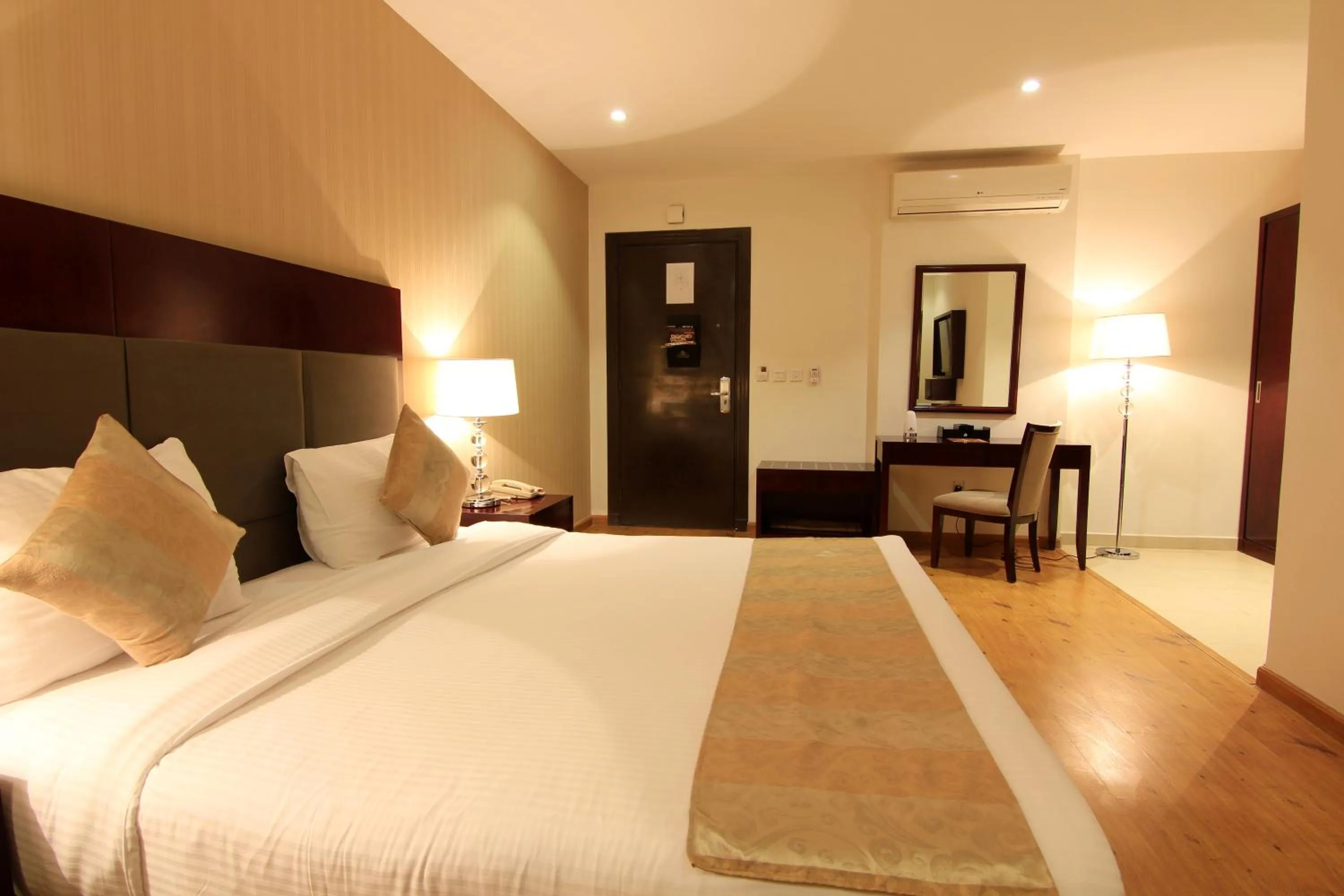 Bed in Aliah Towlan Palace