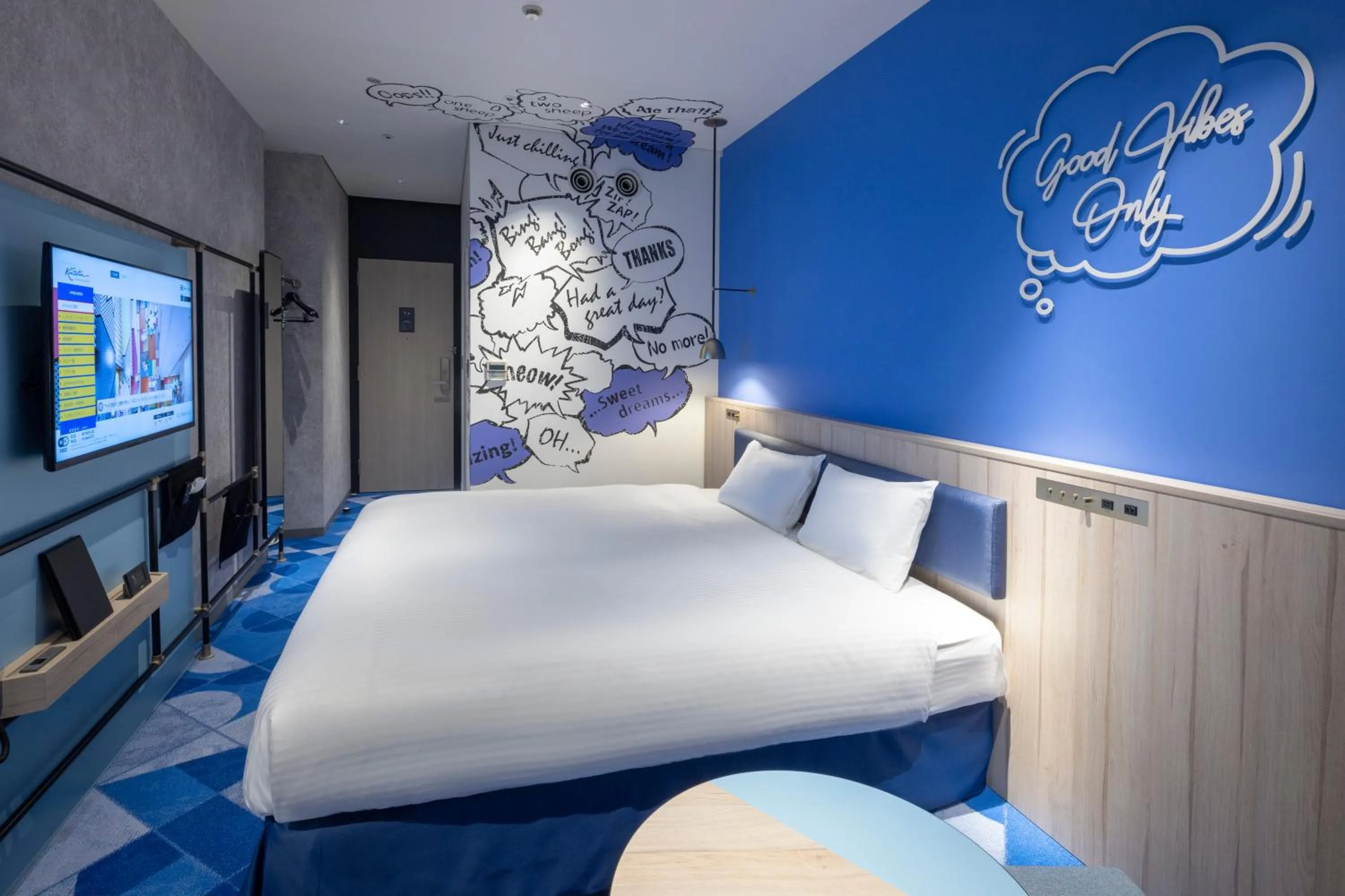 Bed in Hotel Kintetsu Universal City