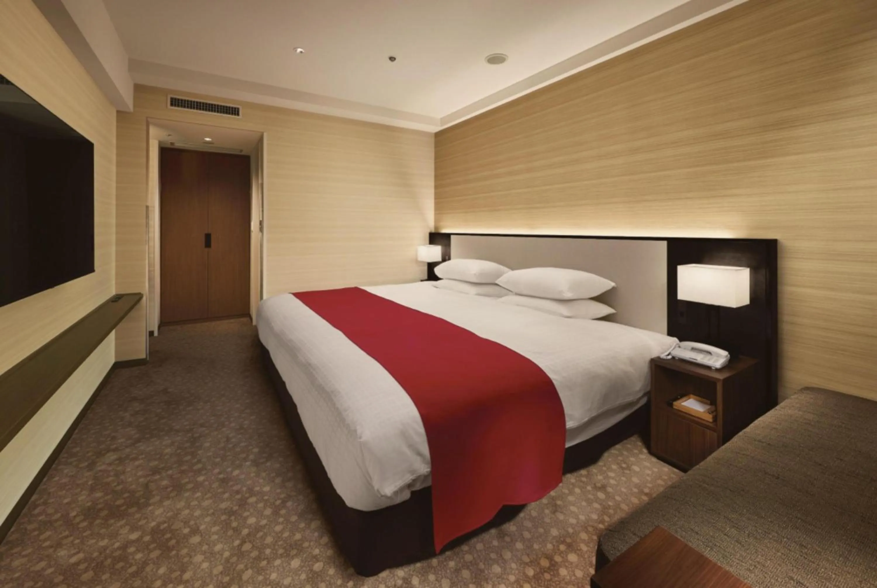 Bed in Shiba Park Hotel