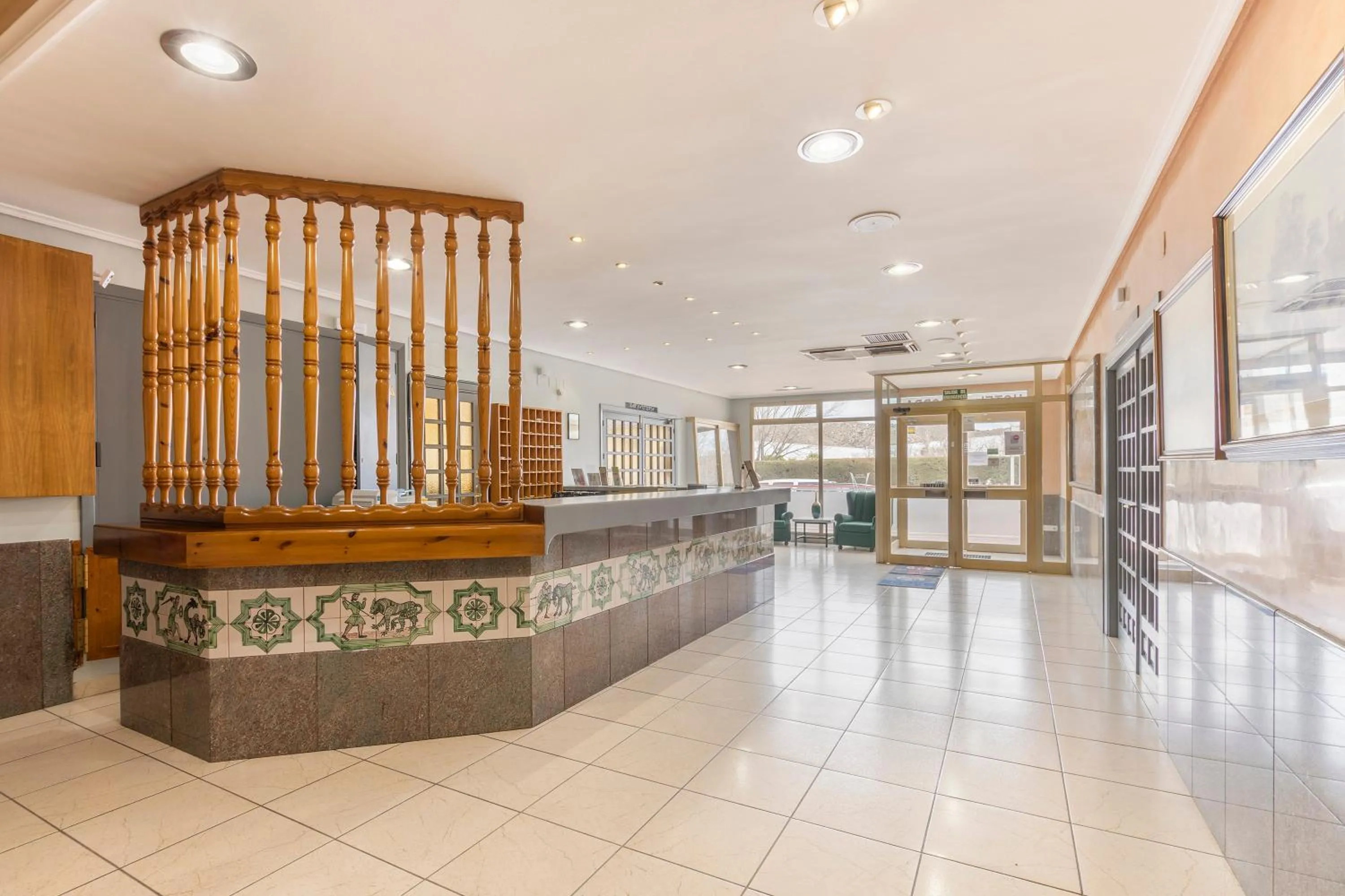 Facade/entrance in Hotel Sierra de Arcos