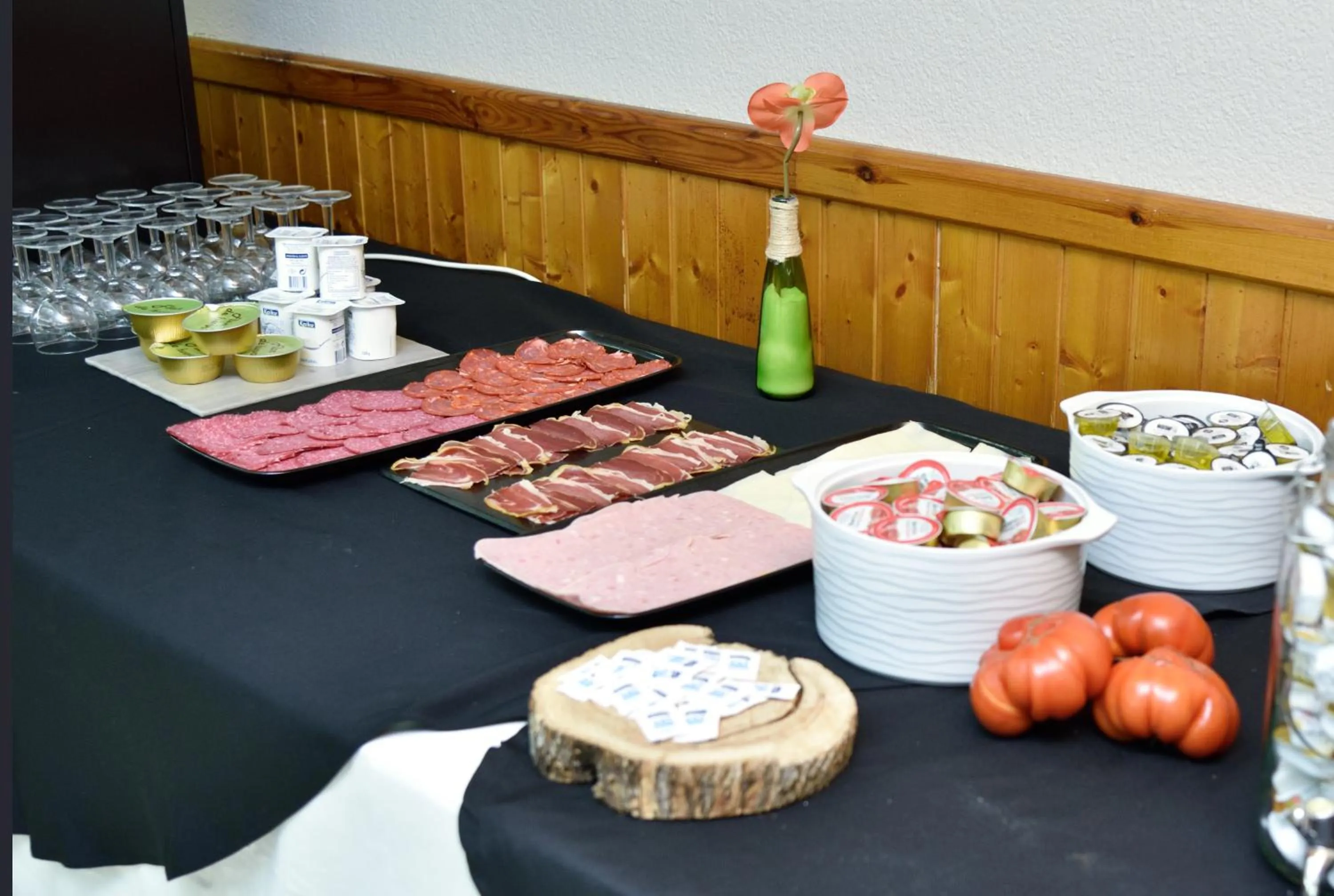 Food and drinks in Hotel Sierra de Arcos