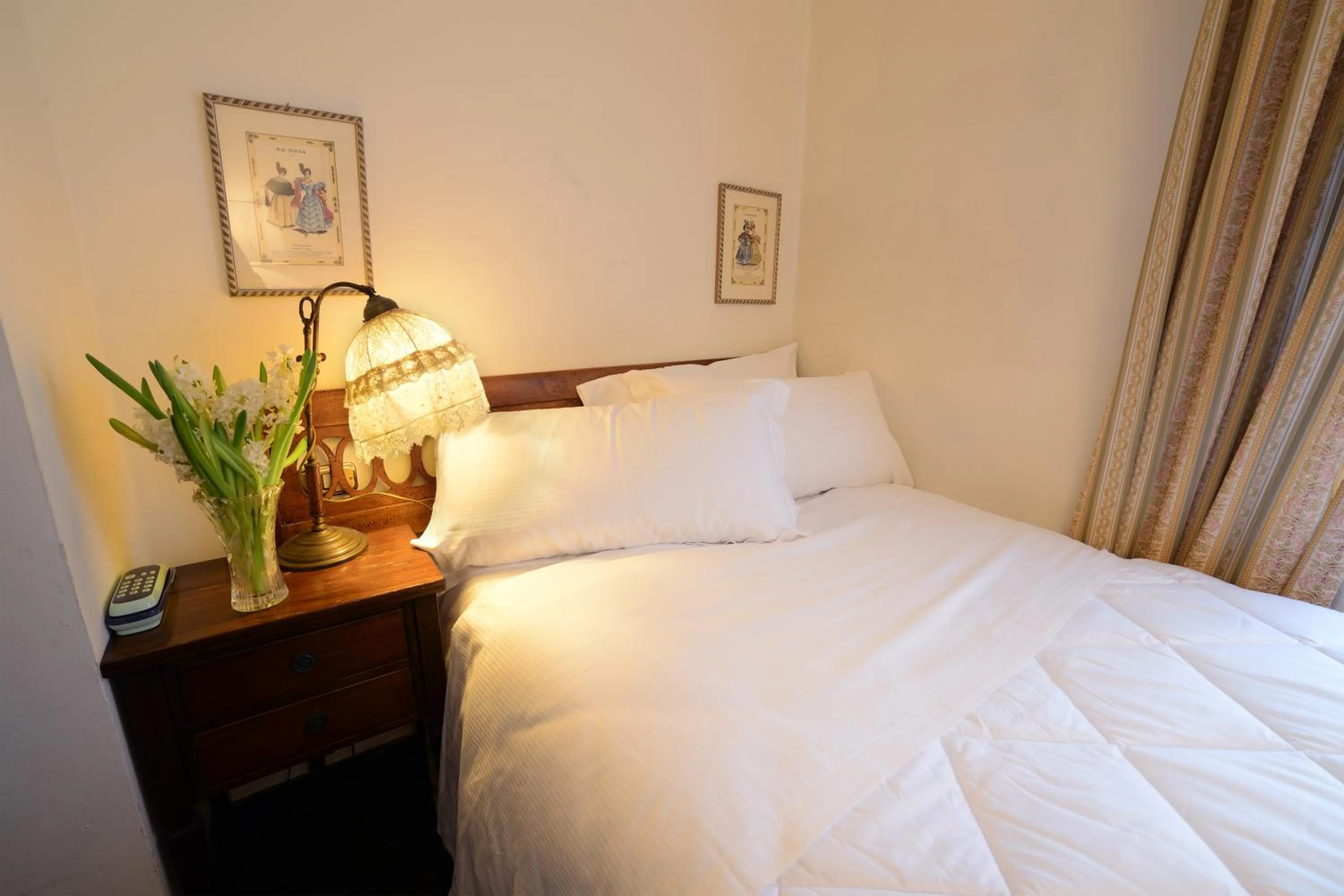 Bedroom, Bed in Hotel Villa Luppis