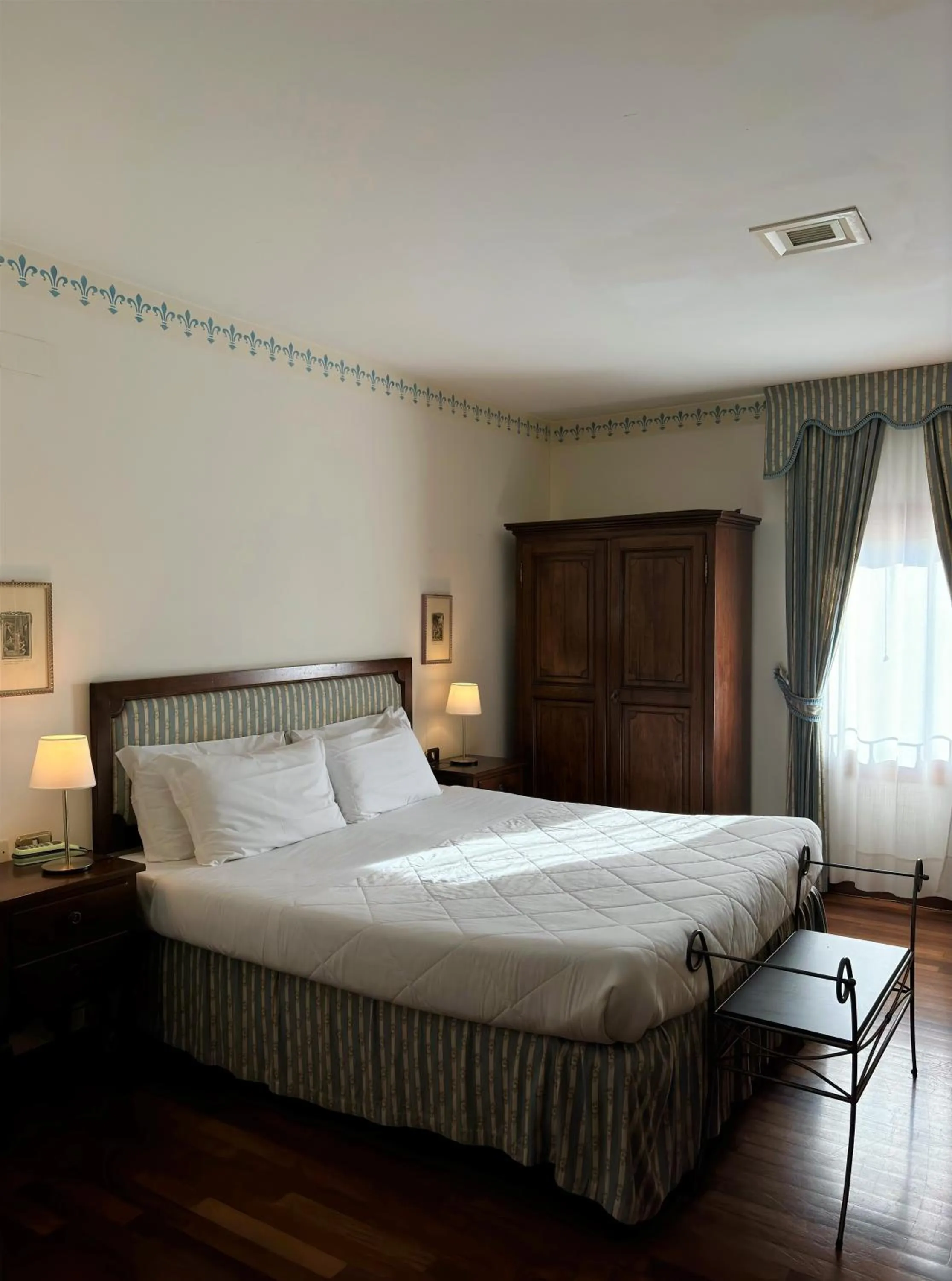 Bed in Hotel Villa Luppis