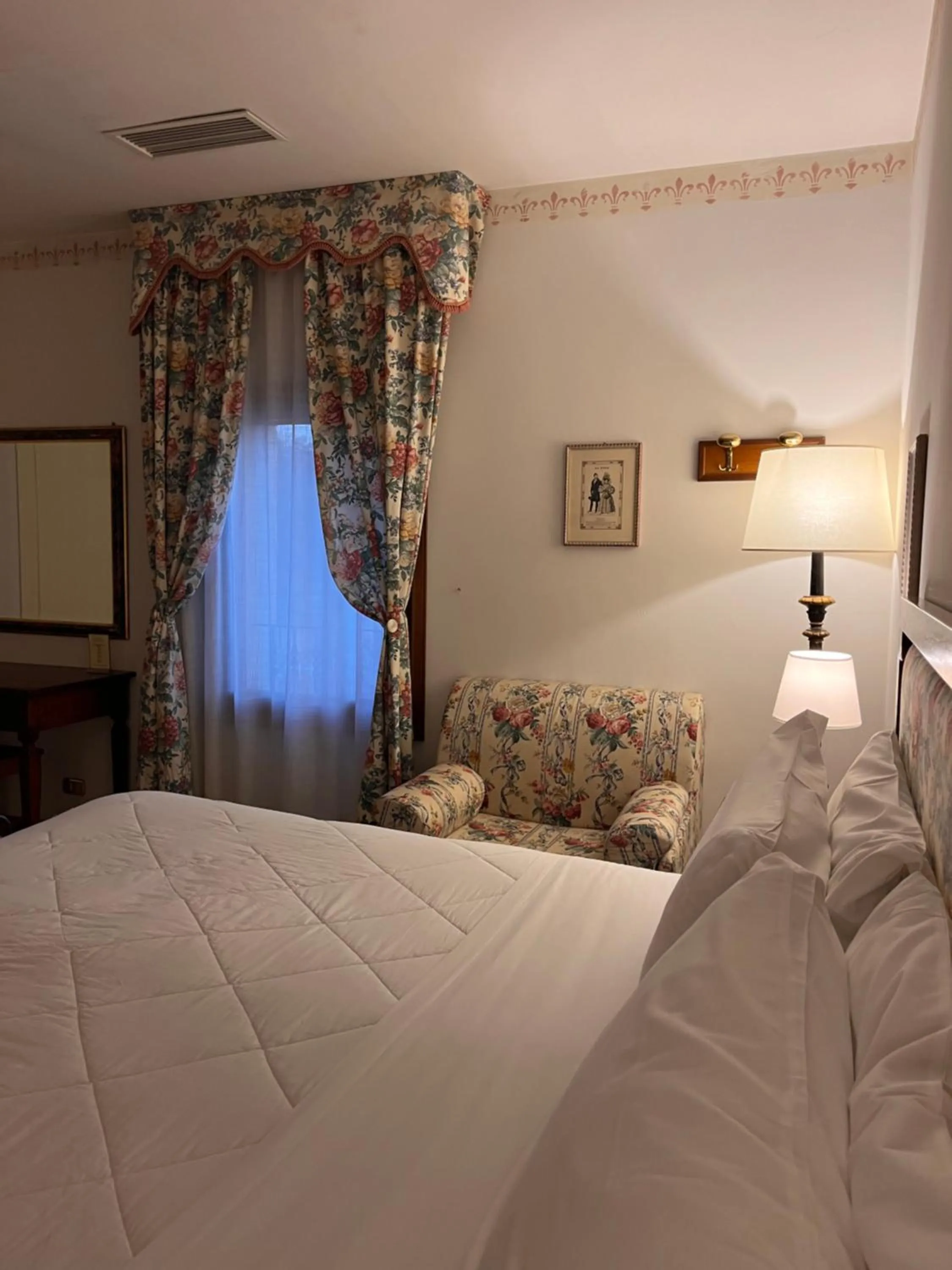 Bed in Hotel Villa Luppis