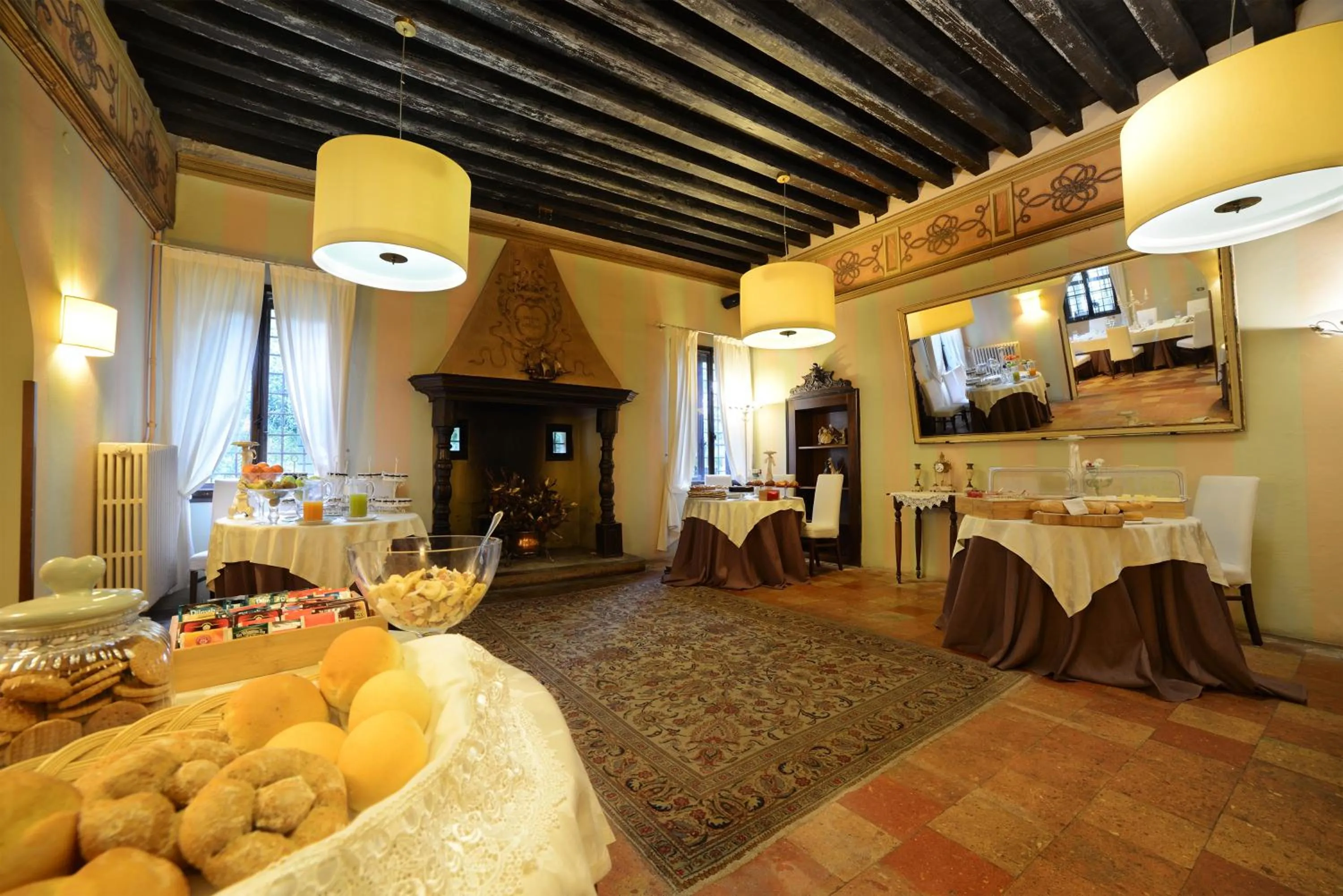 Breakfast in Hotel Villa Luppis