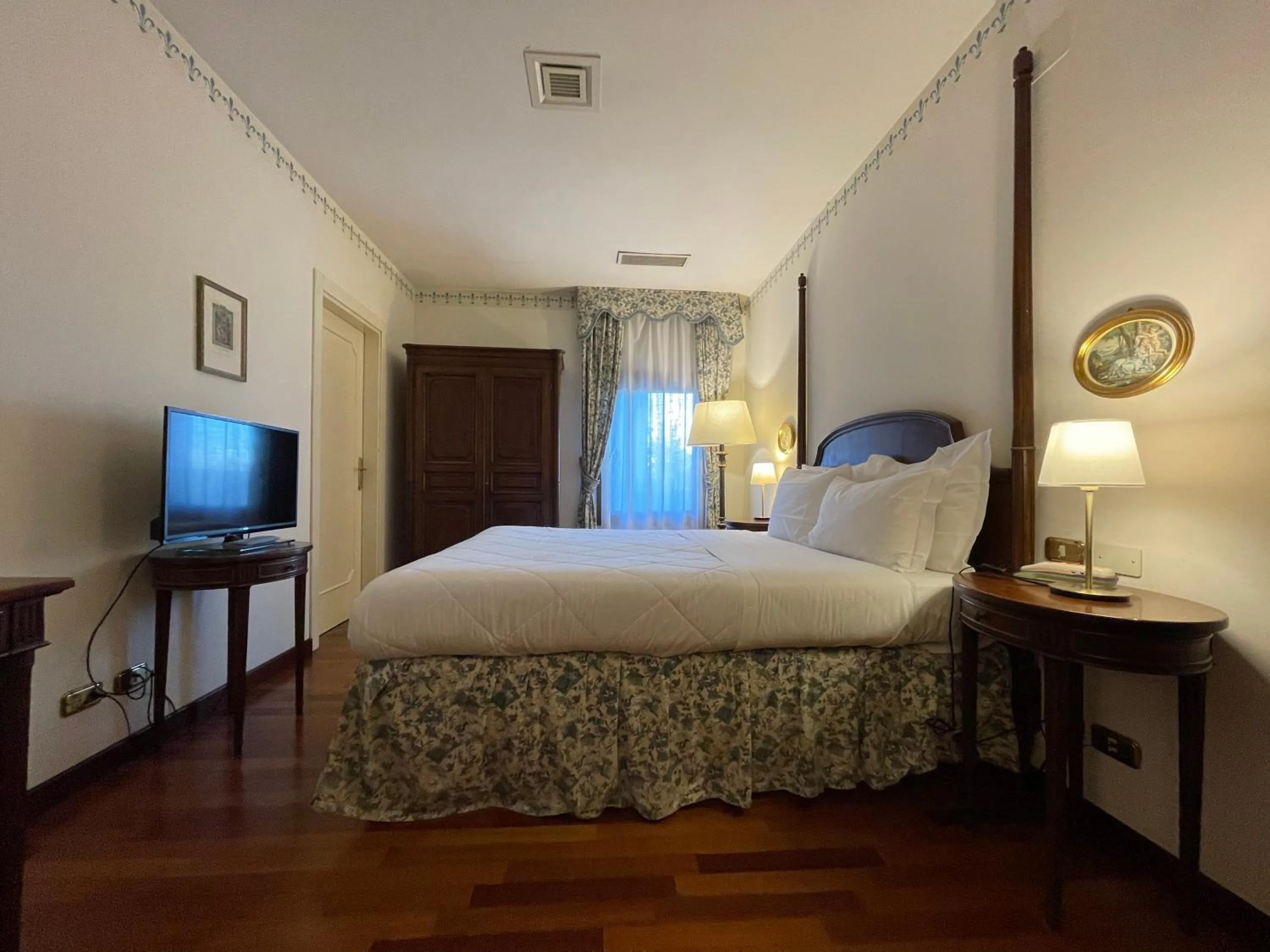 Bed in Hotel Villa Luppis