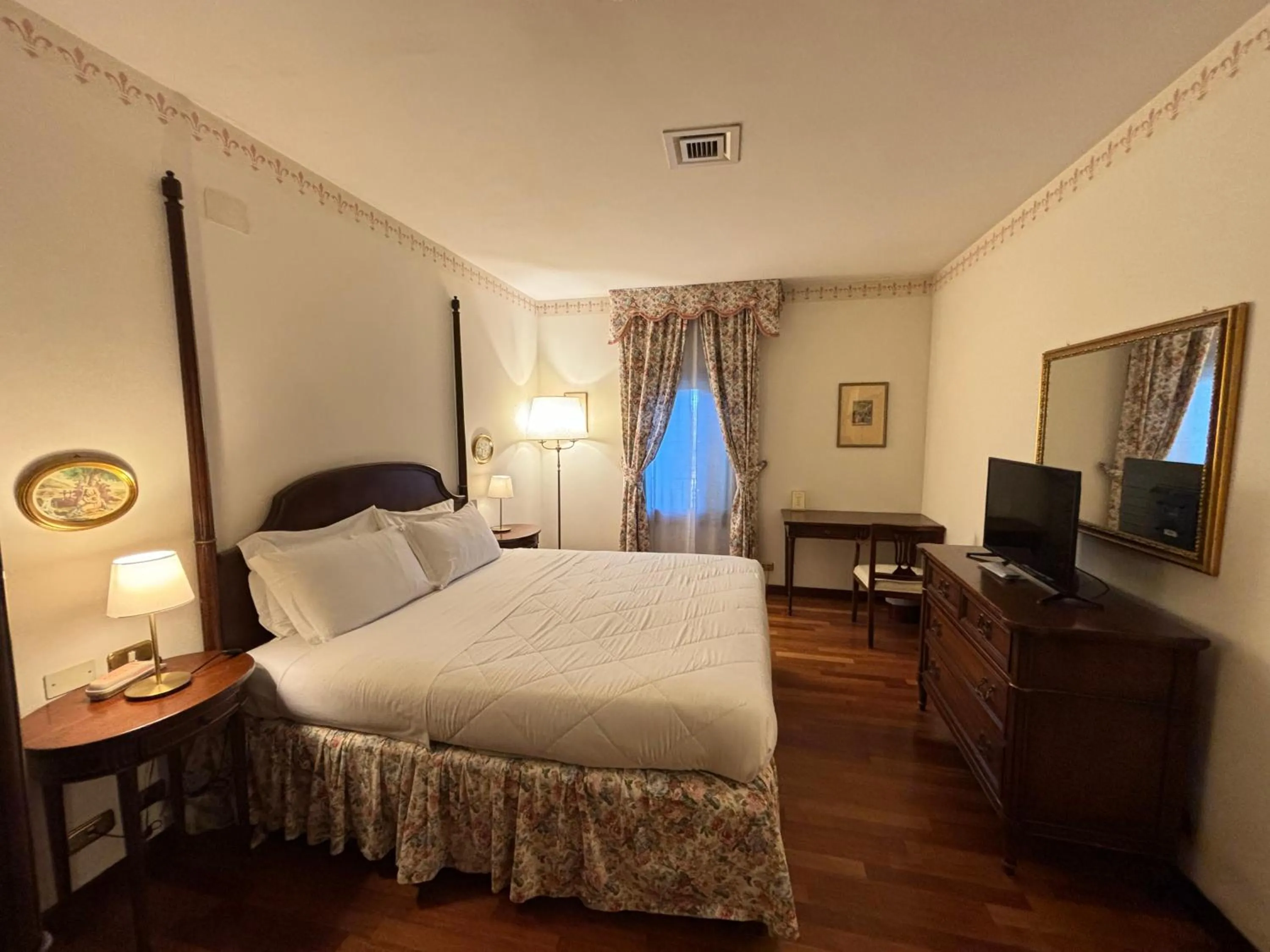 Bed in Hotel Villa Luppis