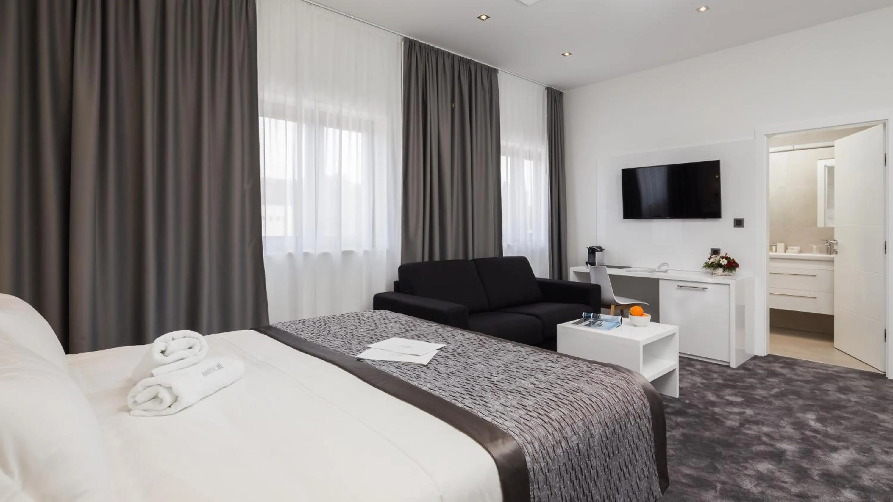 Bedroom, Bed in Marina Baotić Apartments