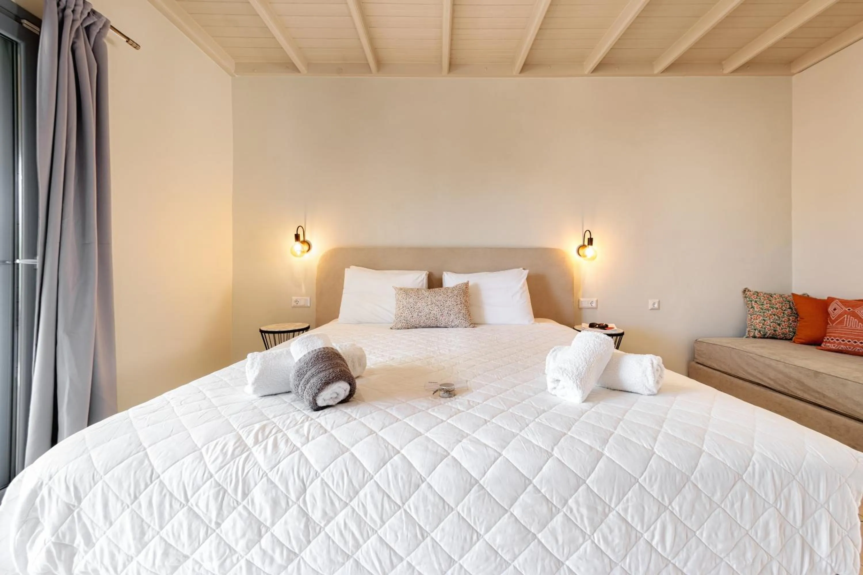 Bed in Dominoes Corfu