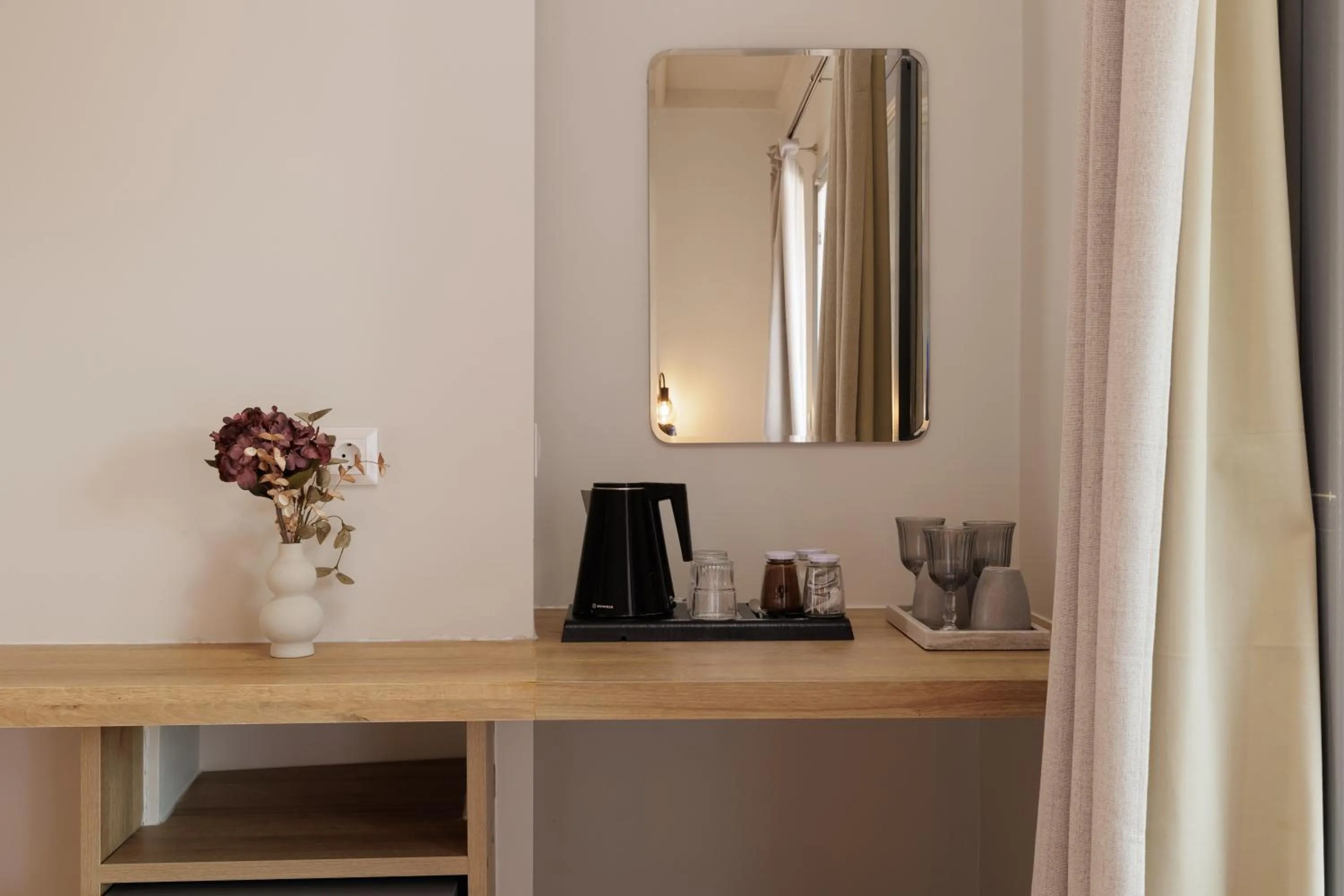 Coffee/tea facilities in Dominoes Corfu