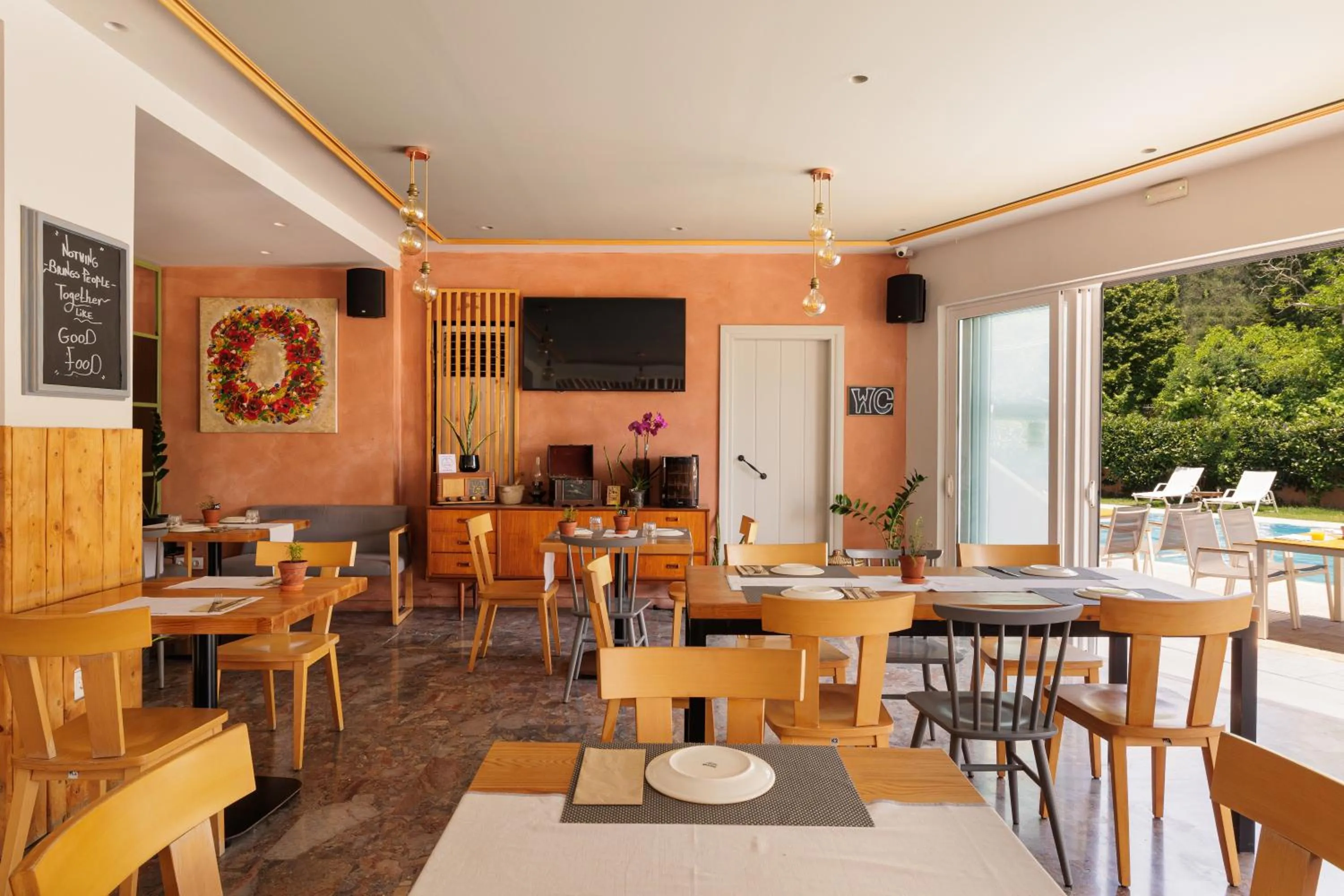 Restaurant/places to eat in Dominoes Corfu