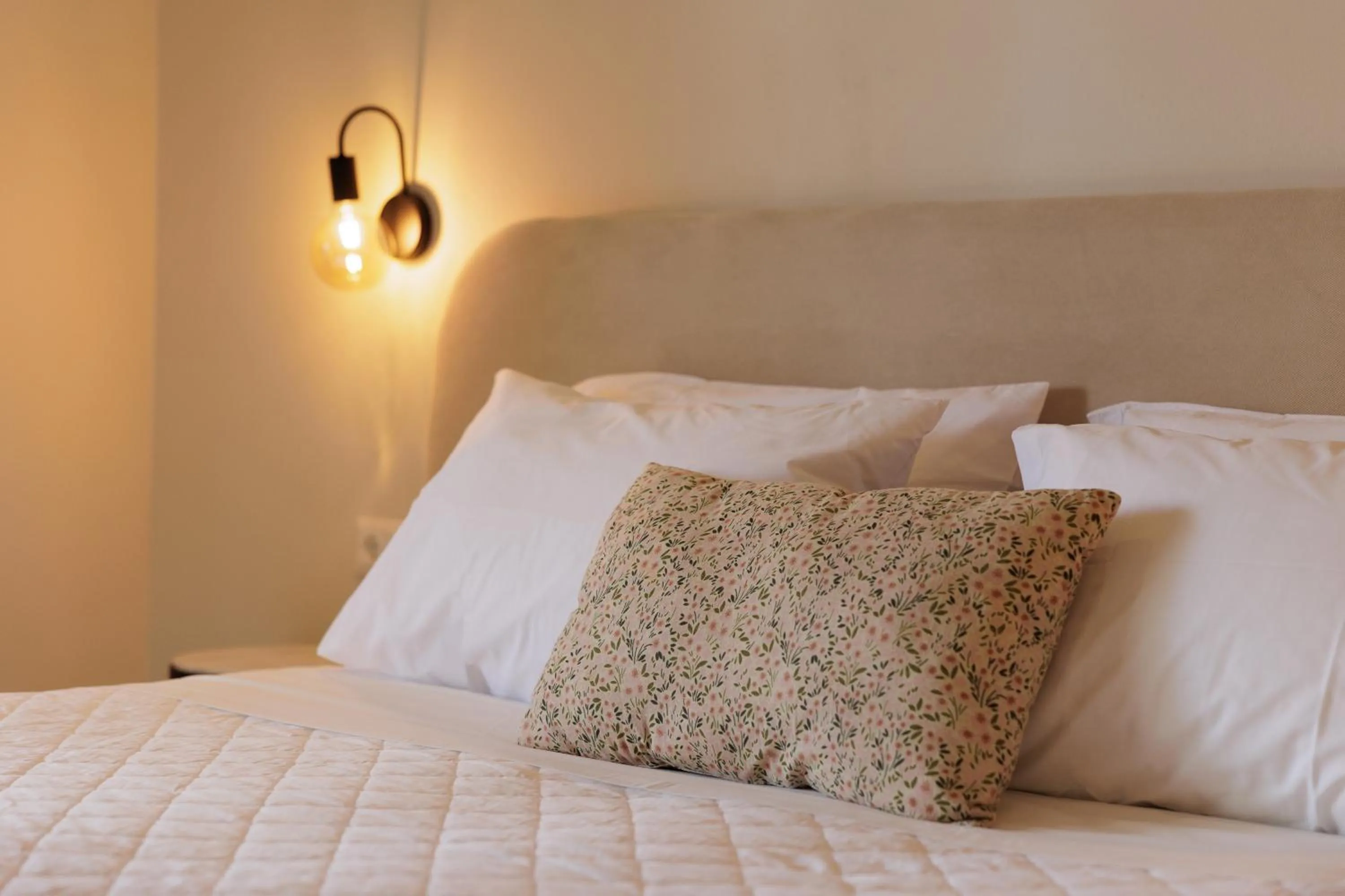 Bed in Dominoes Corfu