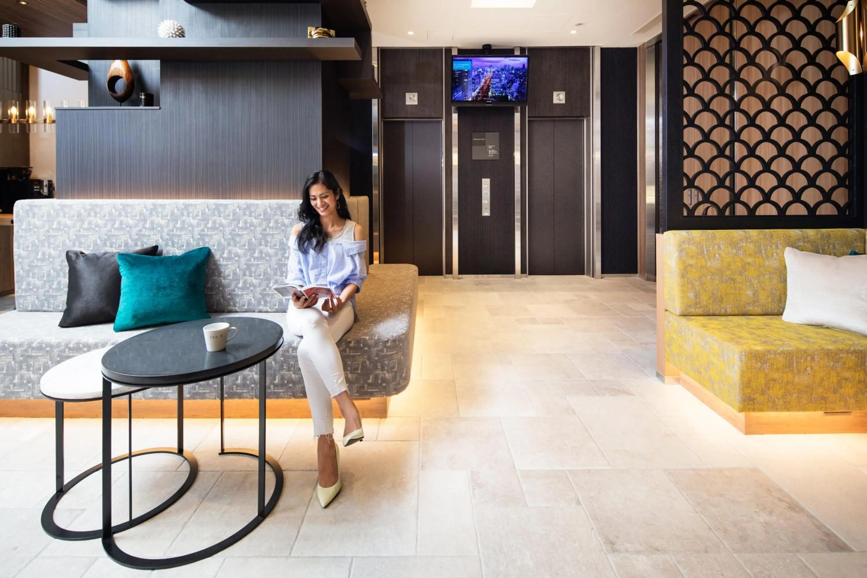 Lobby or reception in the b akasaka-mitsuke