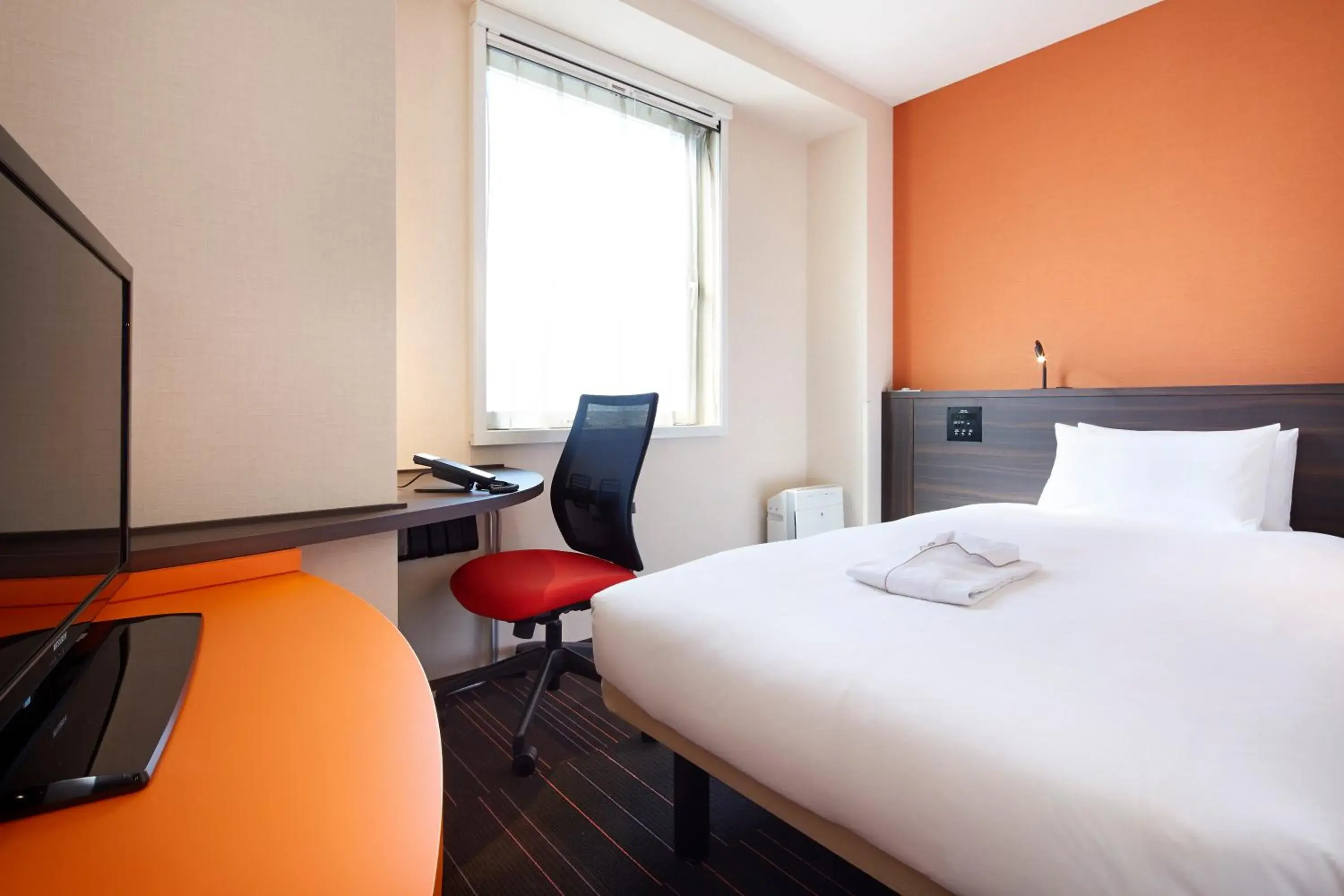 Modern Standard Single Room - single occupancy - Non-Smoking in the b akasaka-mitsuke Modern Standard Single Room - single occupancy - Non-Smoking in the b akasaka-mitsuke