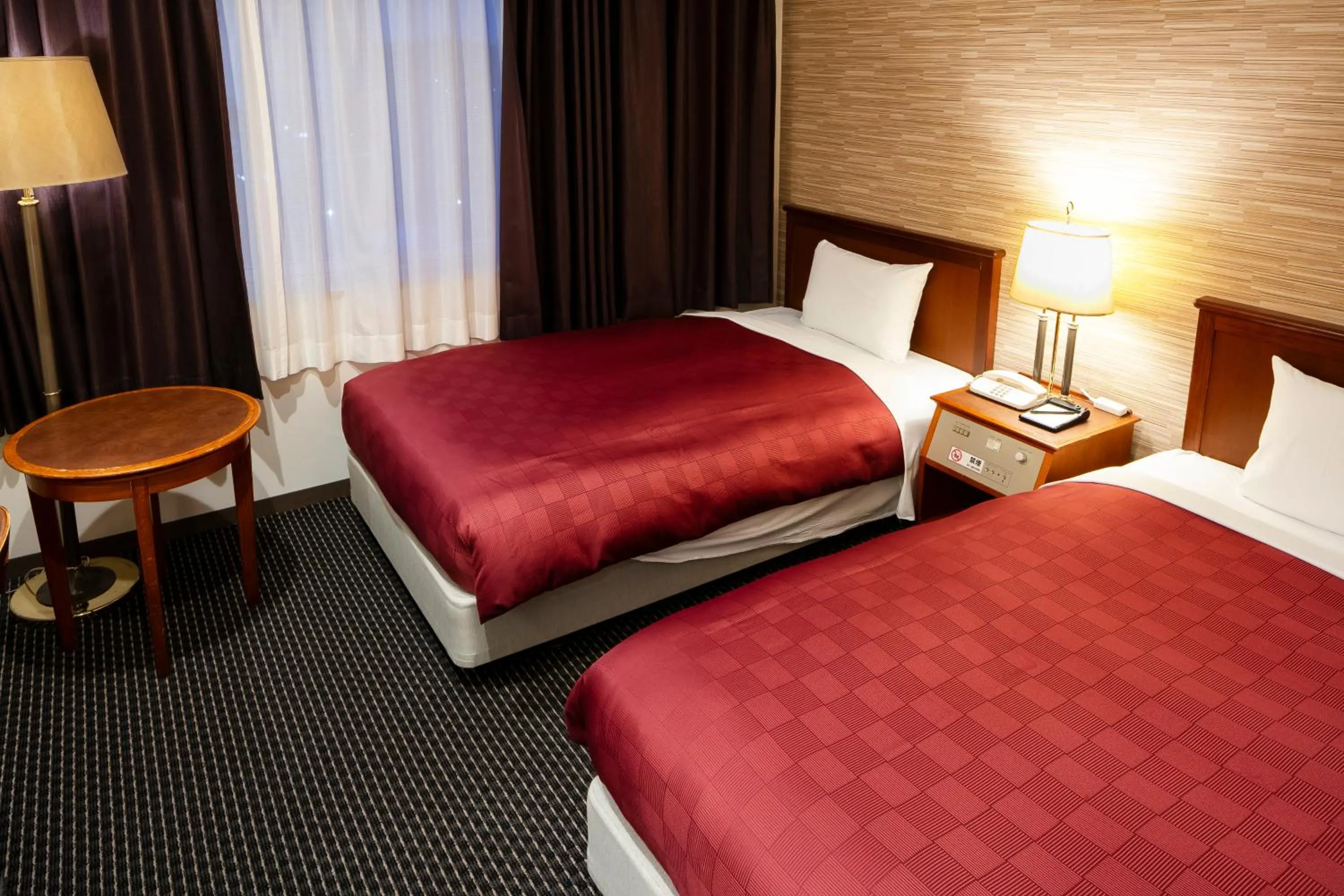 Bed in Narita Gateway Hotel