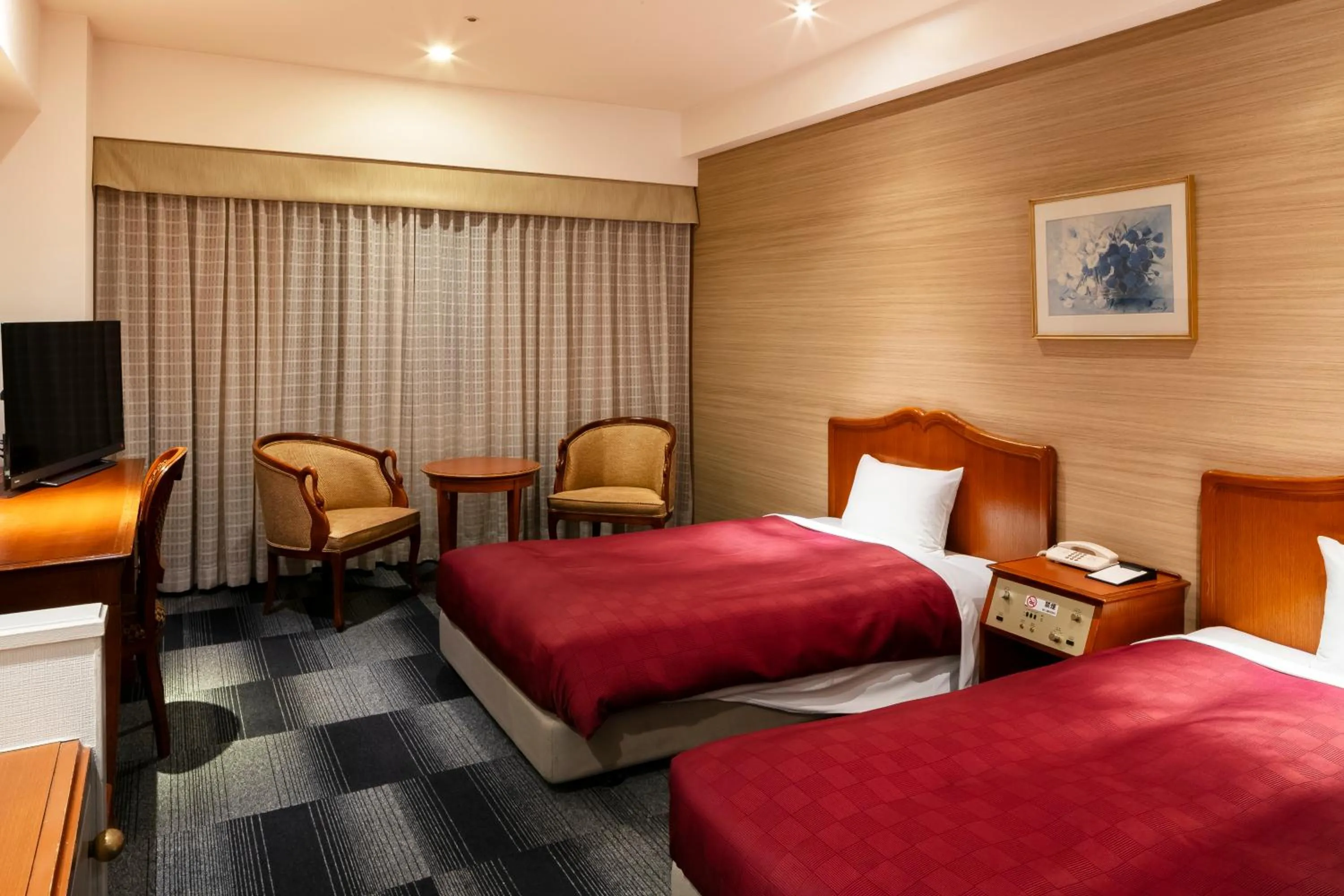 Bed in Narita Gateway Hotel