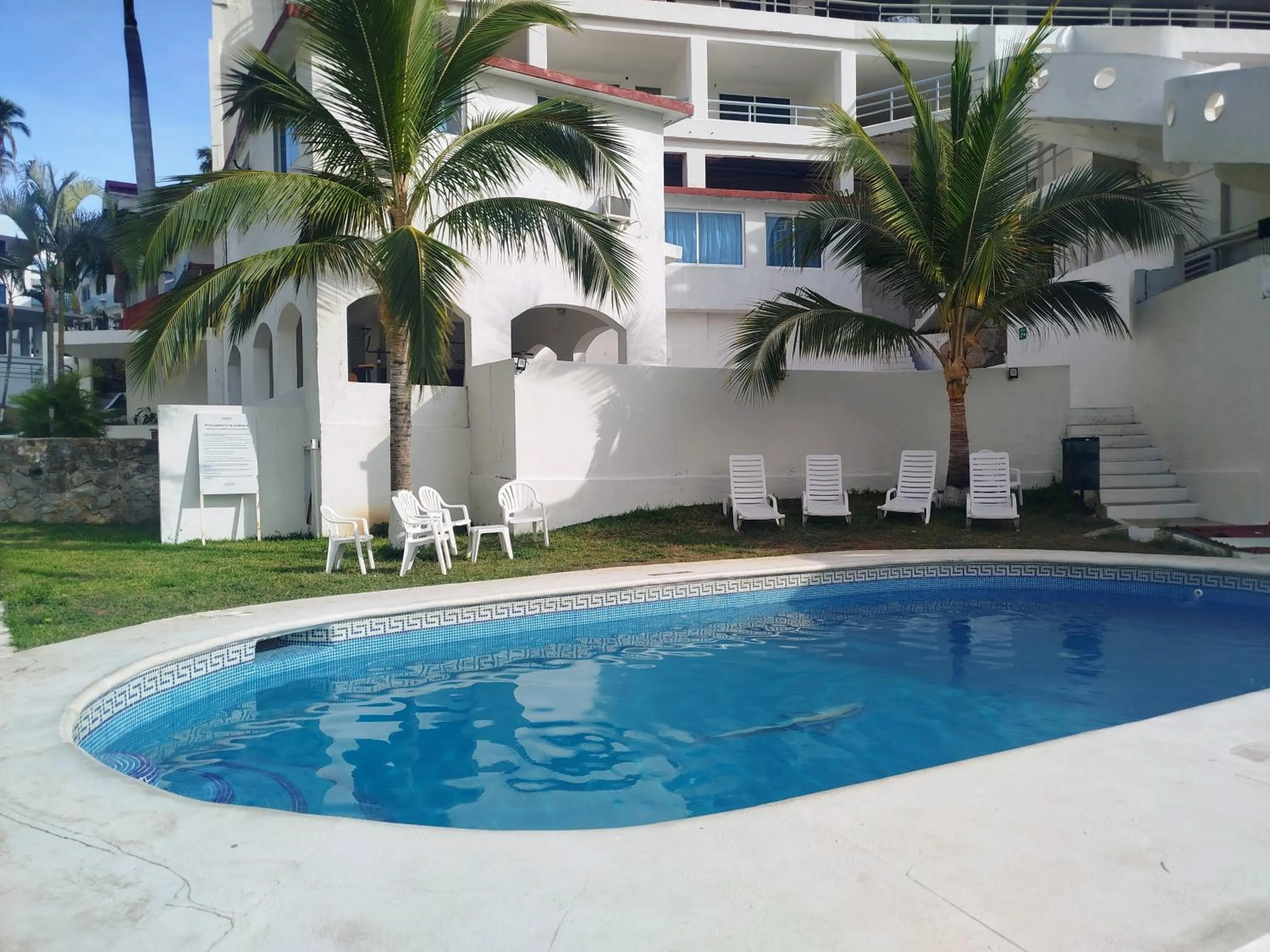 Swimming pool in Hotel Aristos Acapulco
