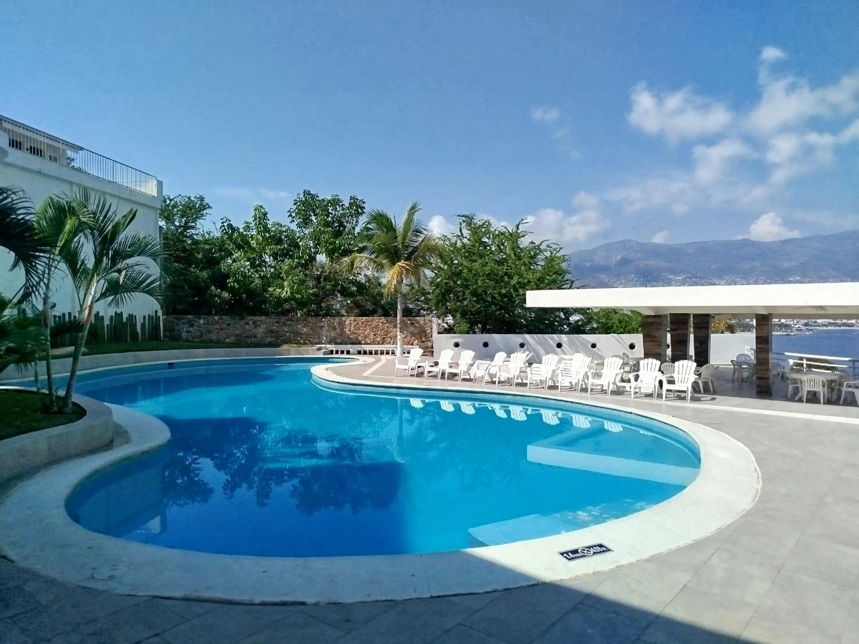 Swimming pool in Hotel Aristos Acapulco