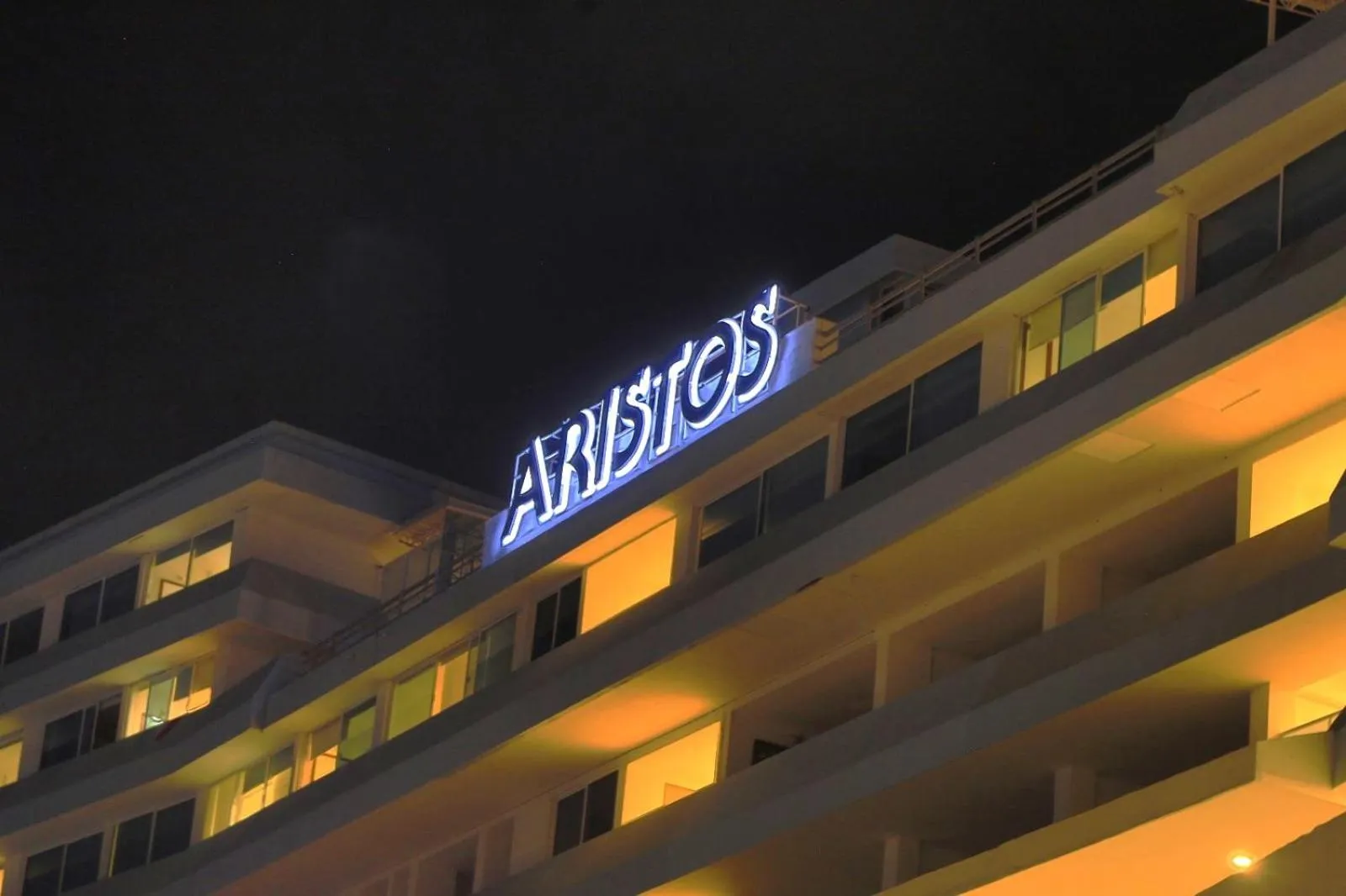 Property building in Hotel Aristos Acapulco