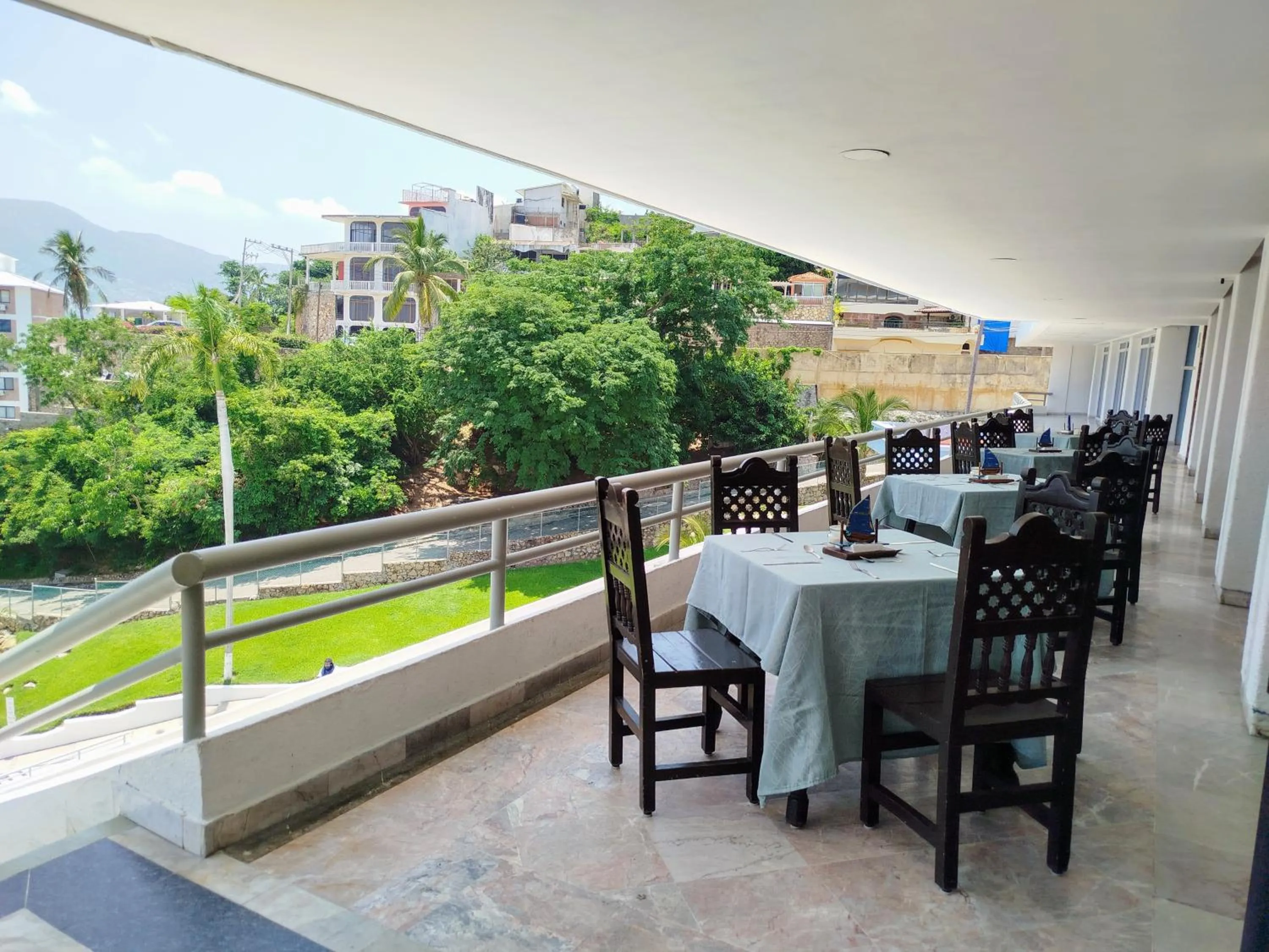 Restaurant/places to eat in Hotel Aristos Acapulco