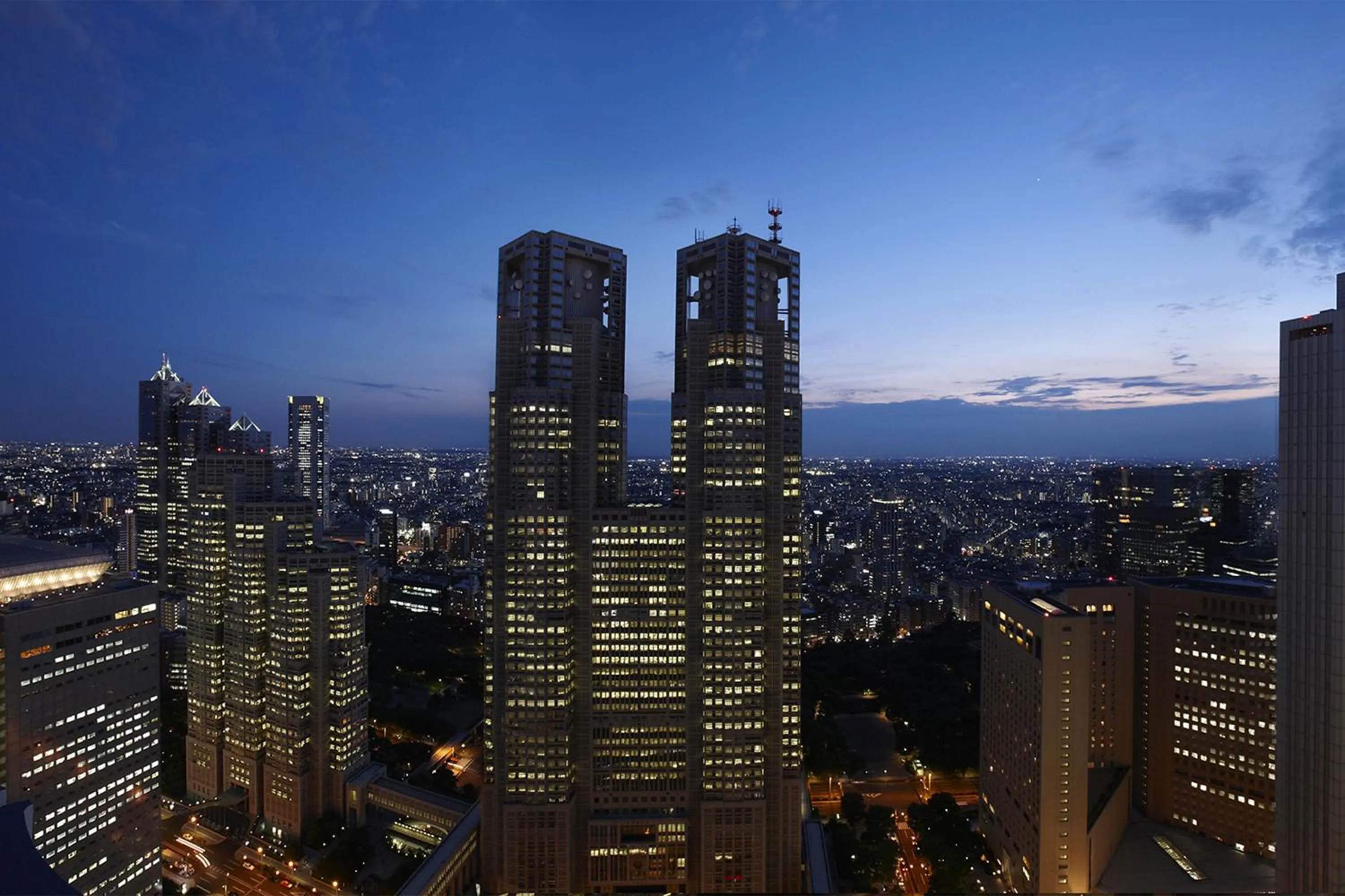 Night in Keio Plaza Hotel Tokyo