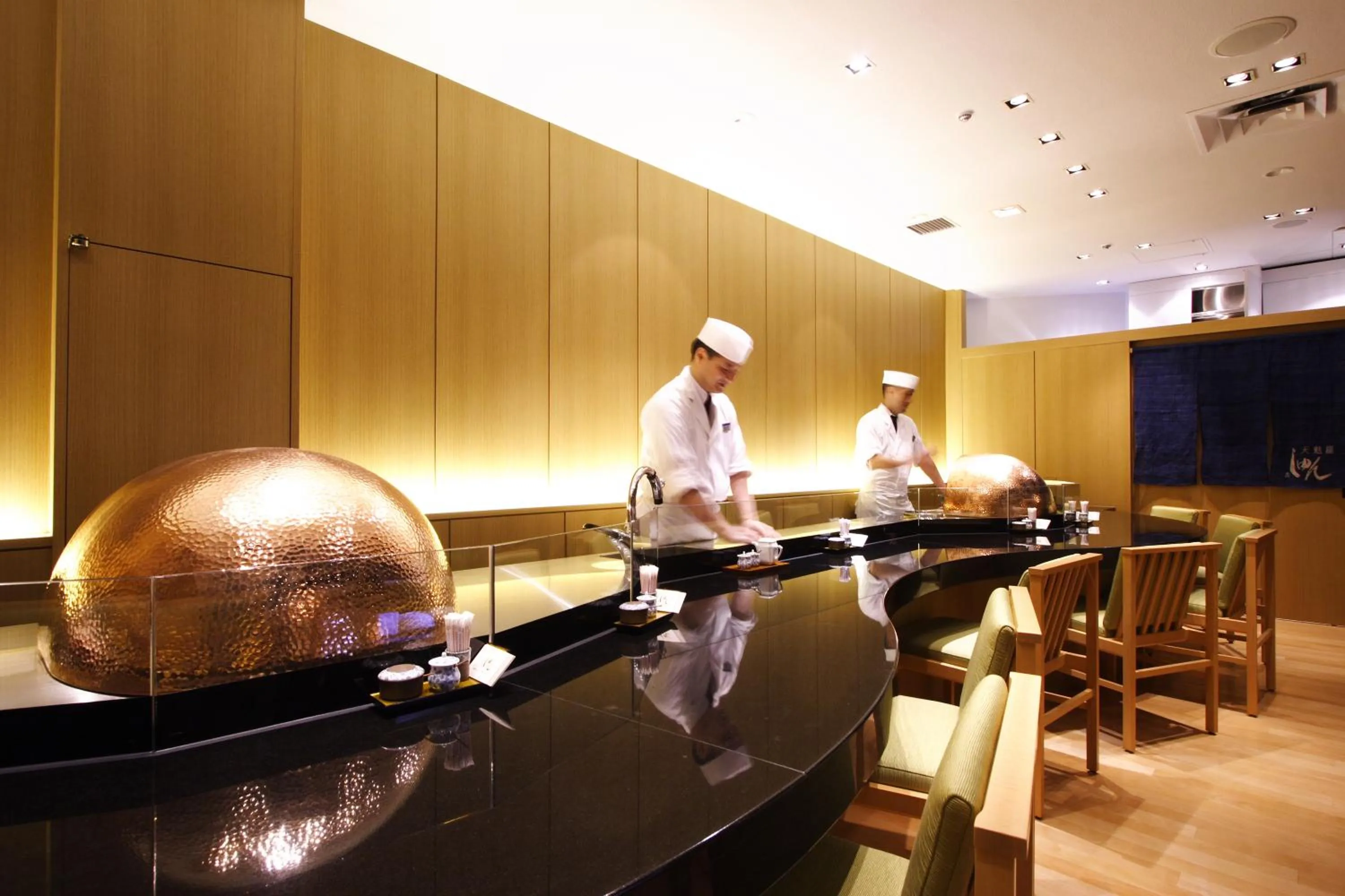 Restaurant/places to eat in Keio Plaza Hotel Tokyo