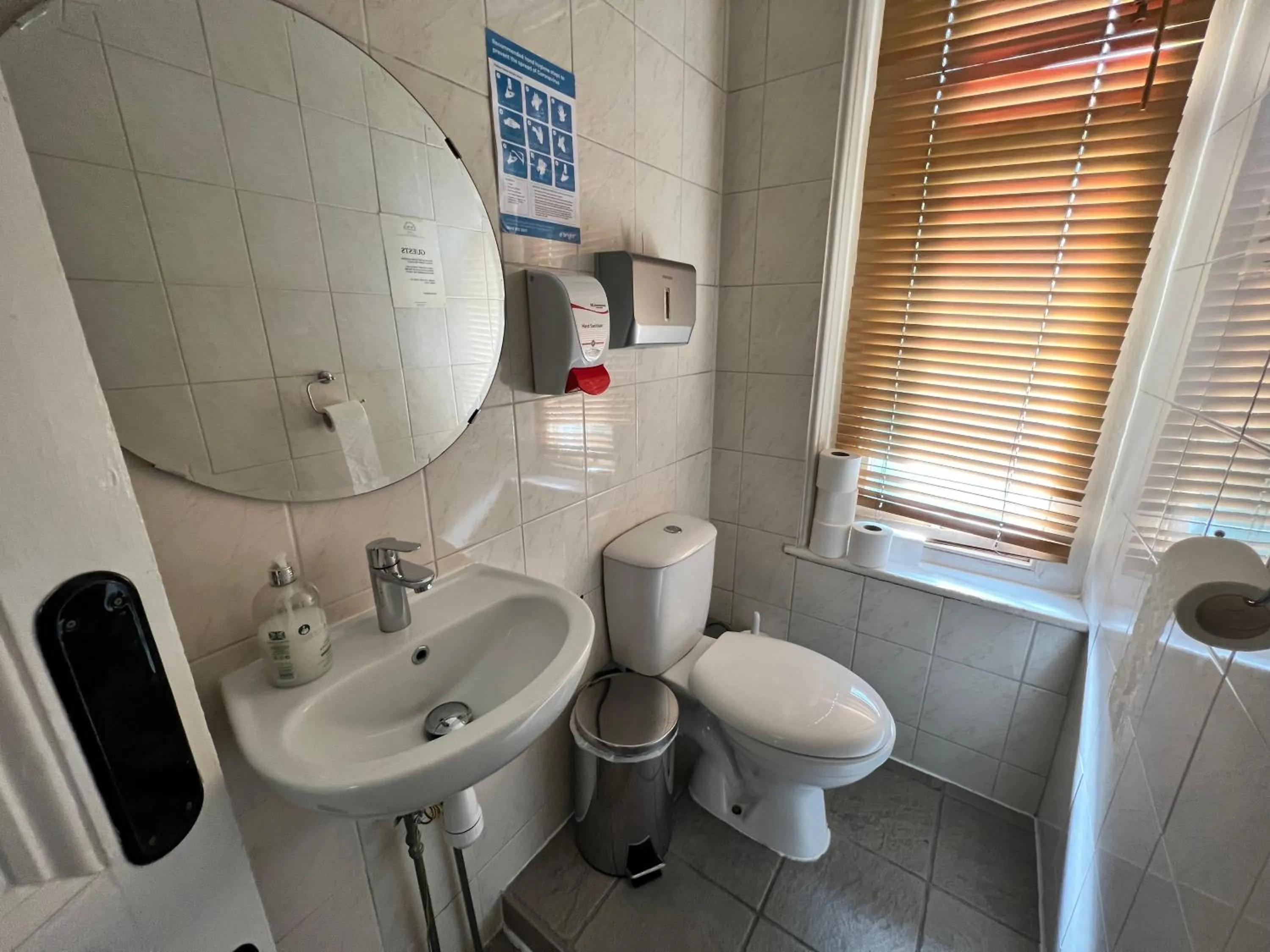 Bathroom in Arran House Hotel