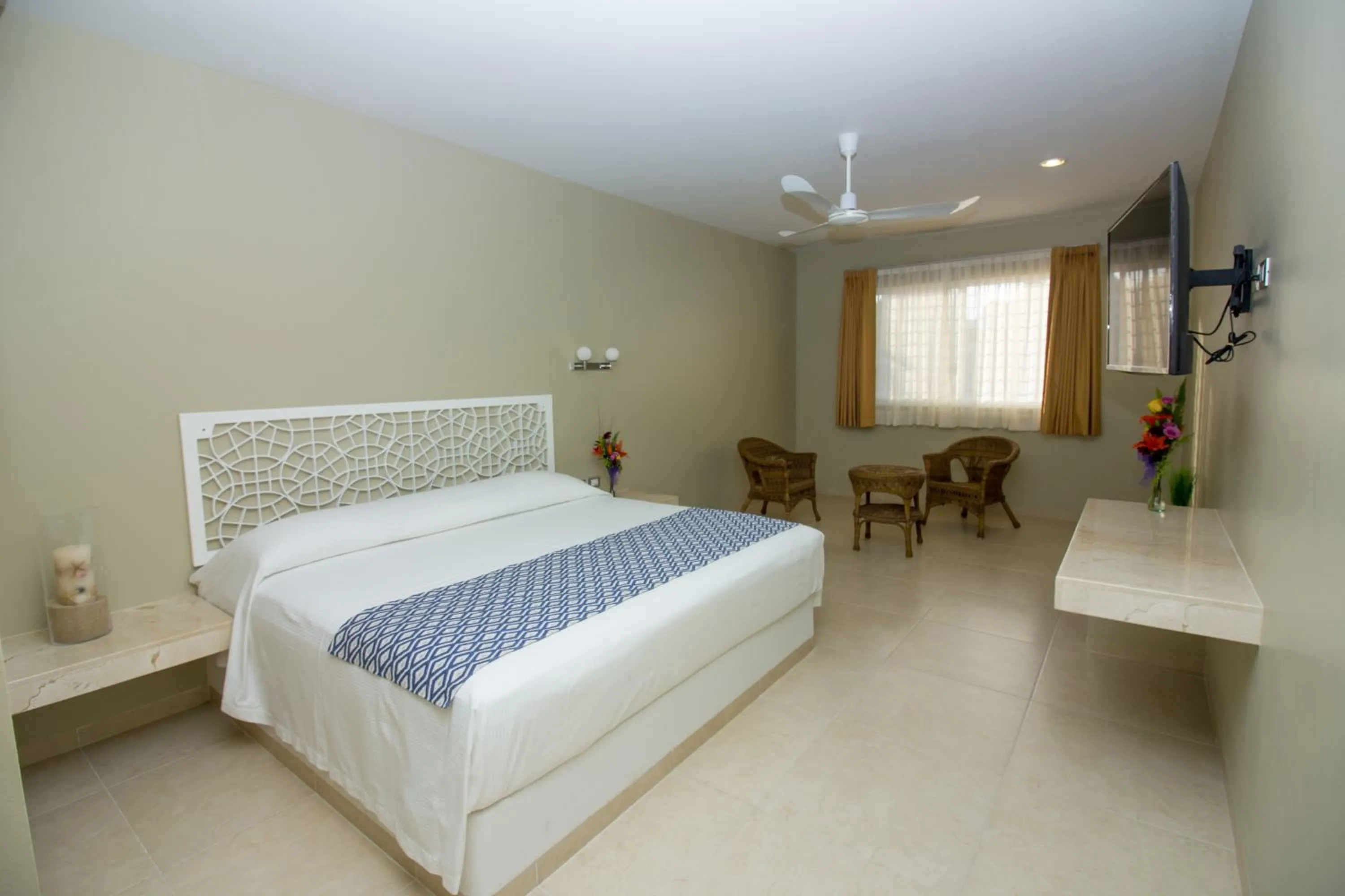 Bed in Hotel Huatulco Máxico