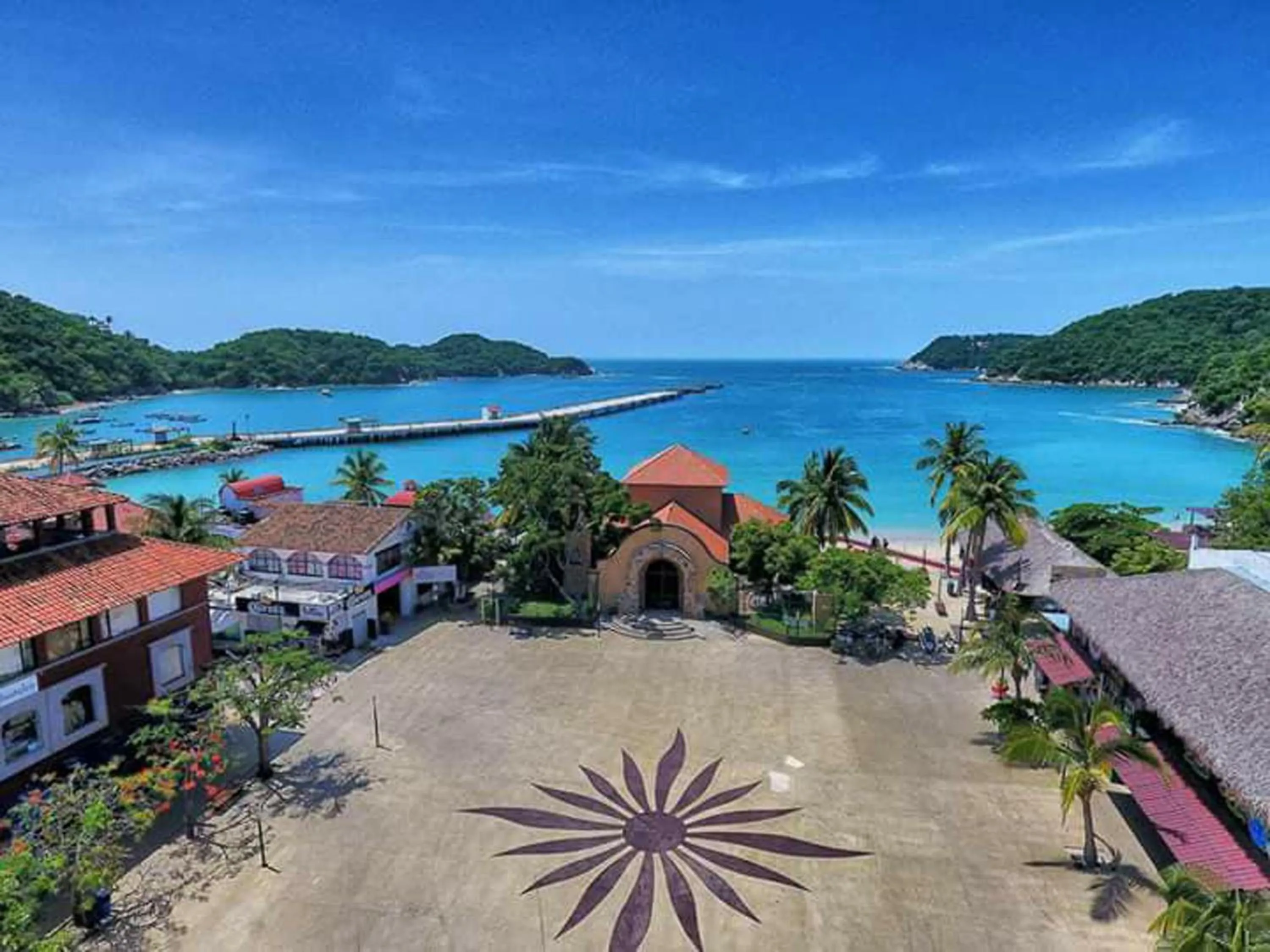 Nearby landmark in Hotel Huatulco Máxico