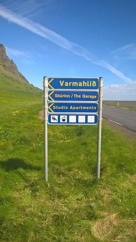 Logo/Certificate/Sign in The Garage