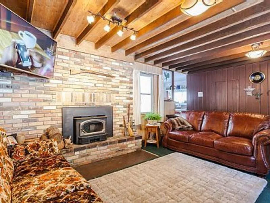 Living room in Cottage On The Stream Sundance, Utah