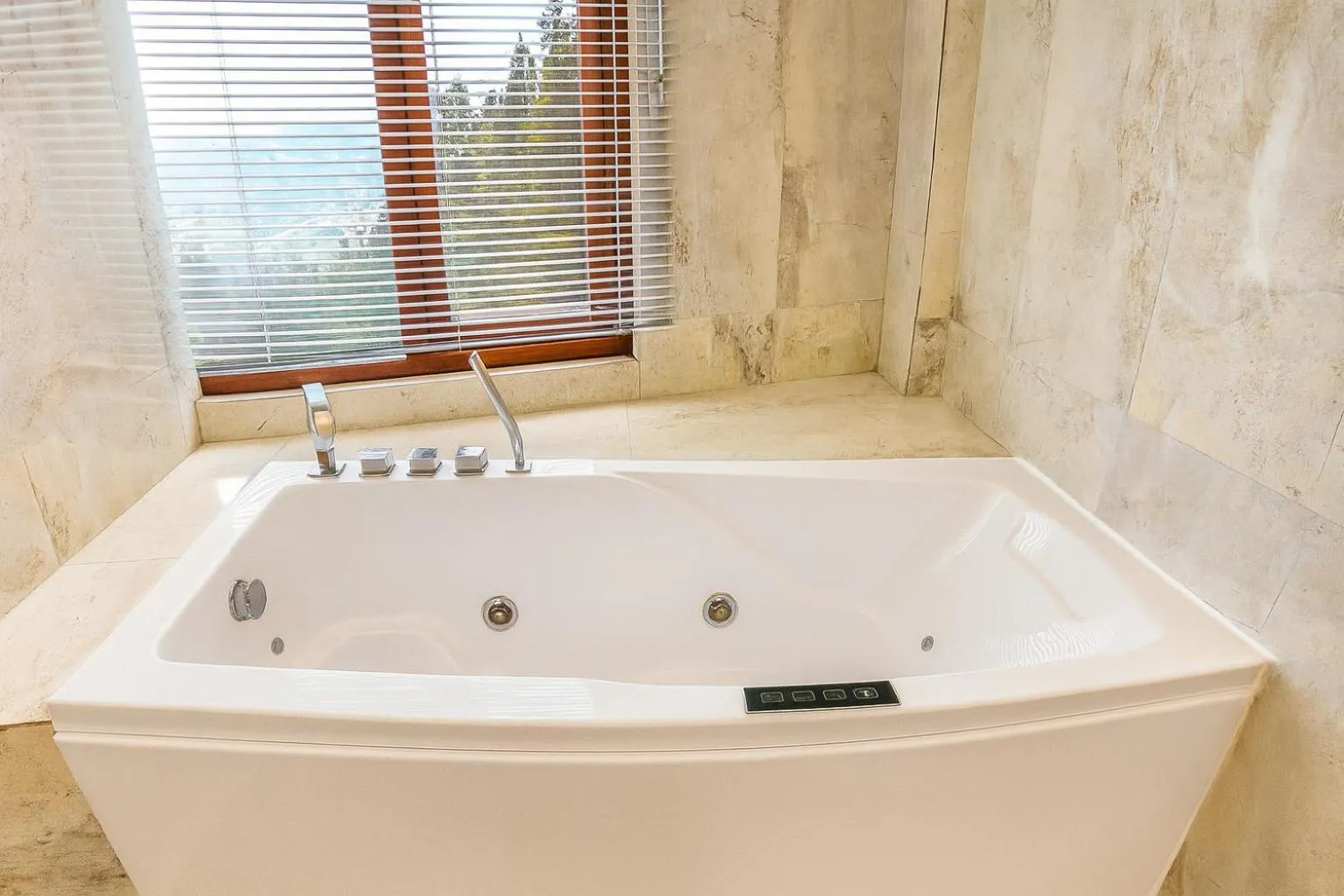 Bathroom in Hotel Medina Del Lago