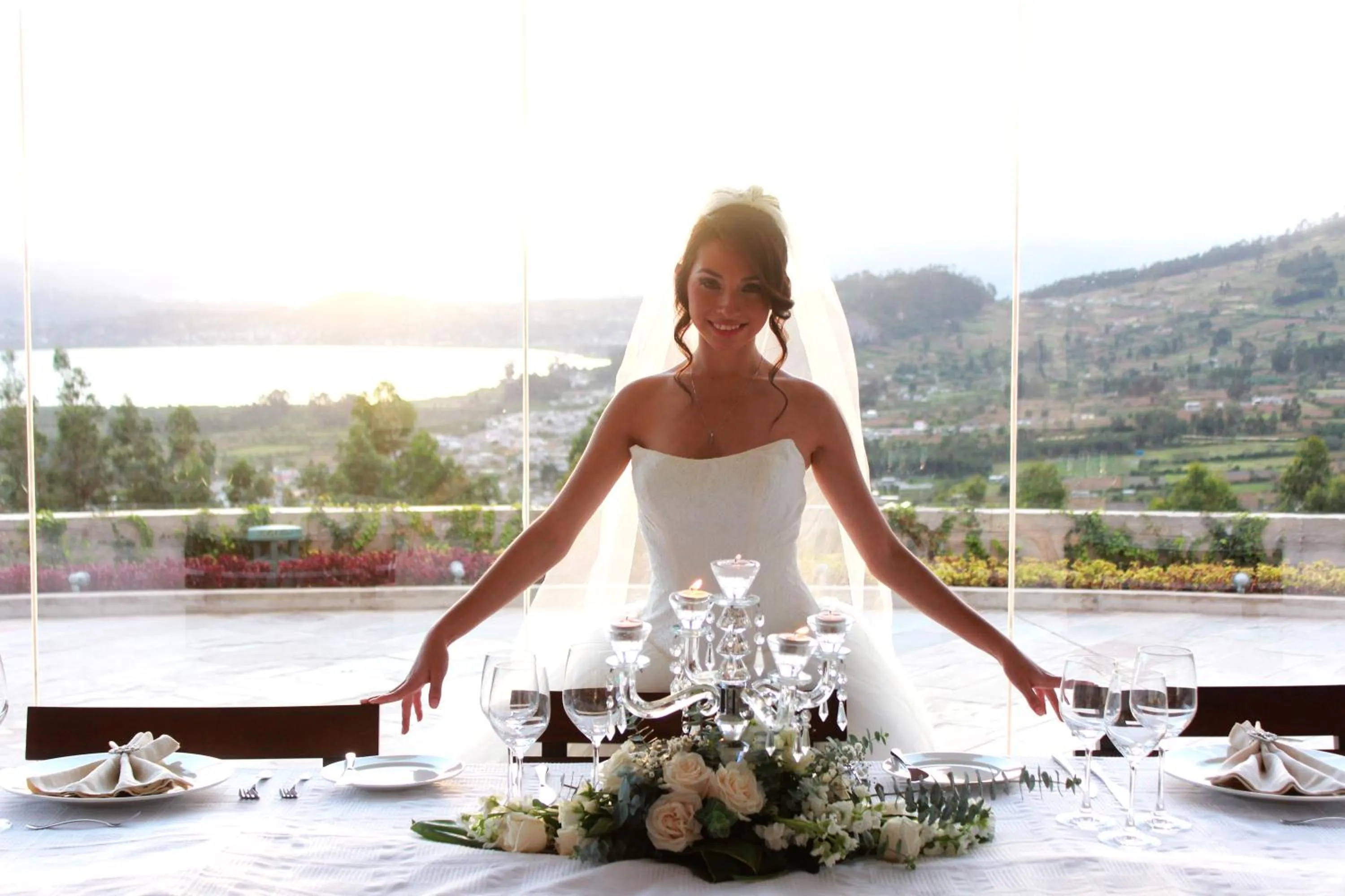 Restaurant/places to eat in Hotel Medina Del Lago