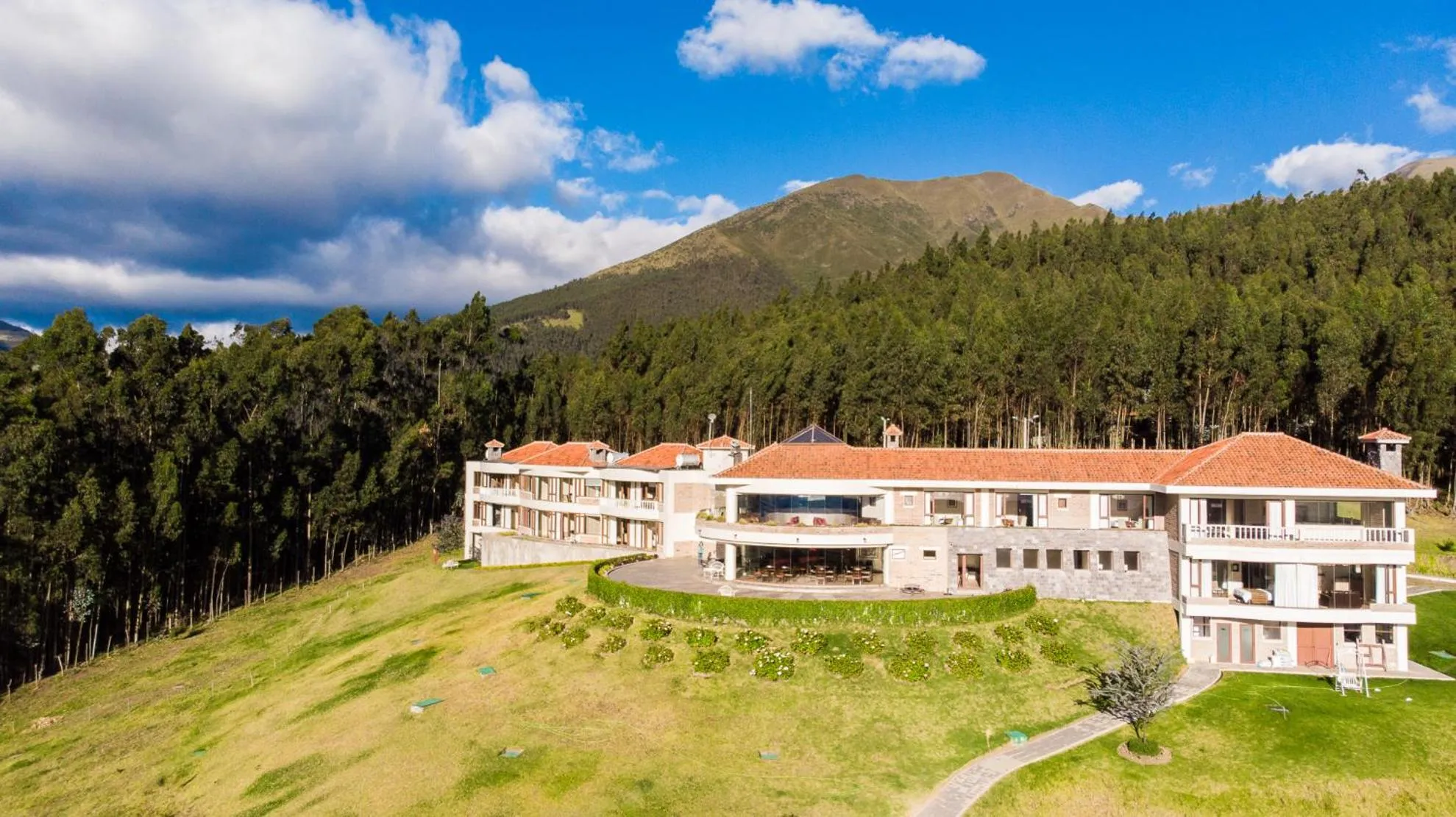 Property building in Hotel Medina Del Lago